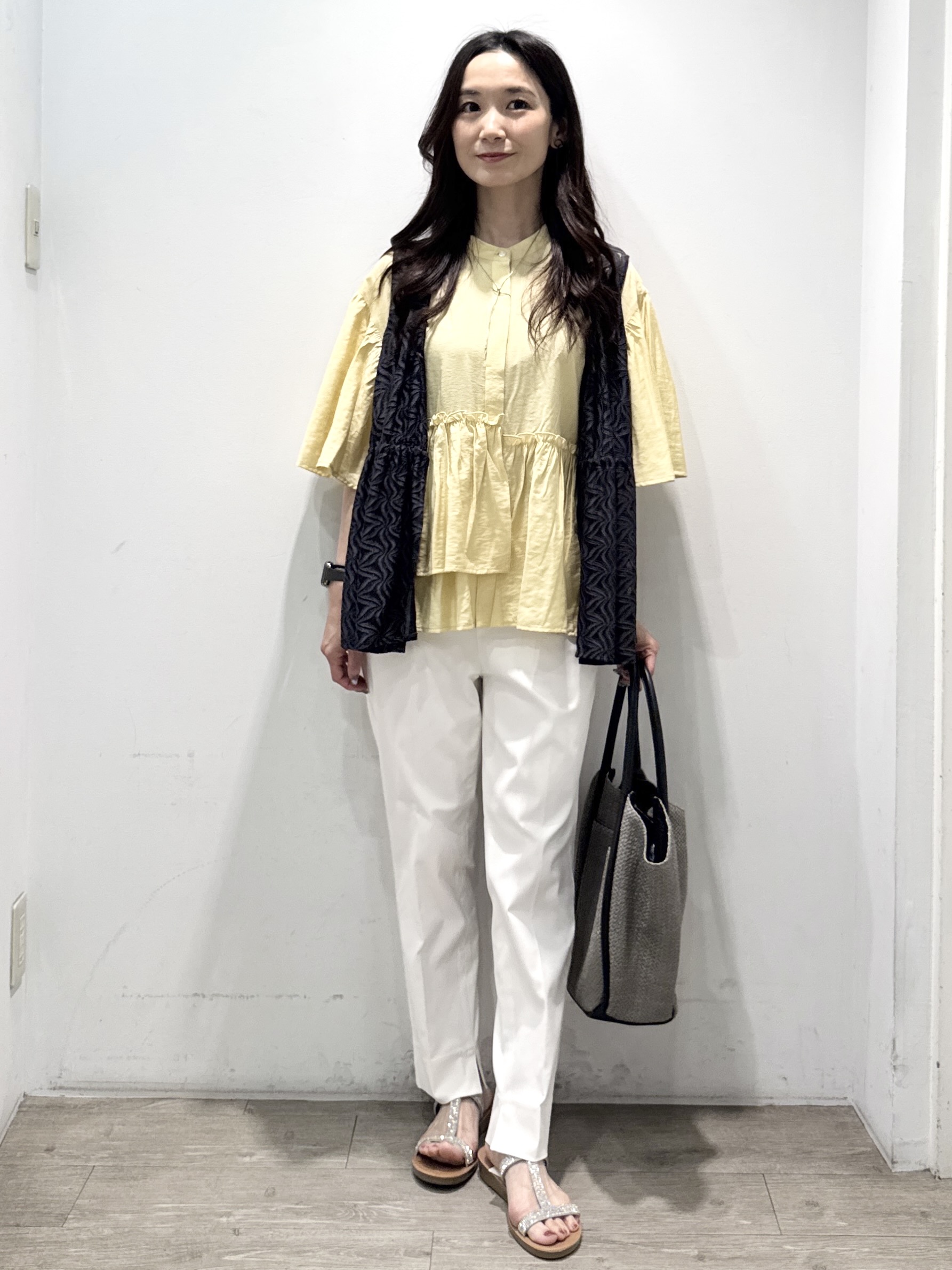 yuicciさんの「OPAQUE.CLIP｜アシンメトリーペプラムブラウス【洗濯機OK】」を使ったコーディネート