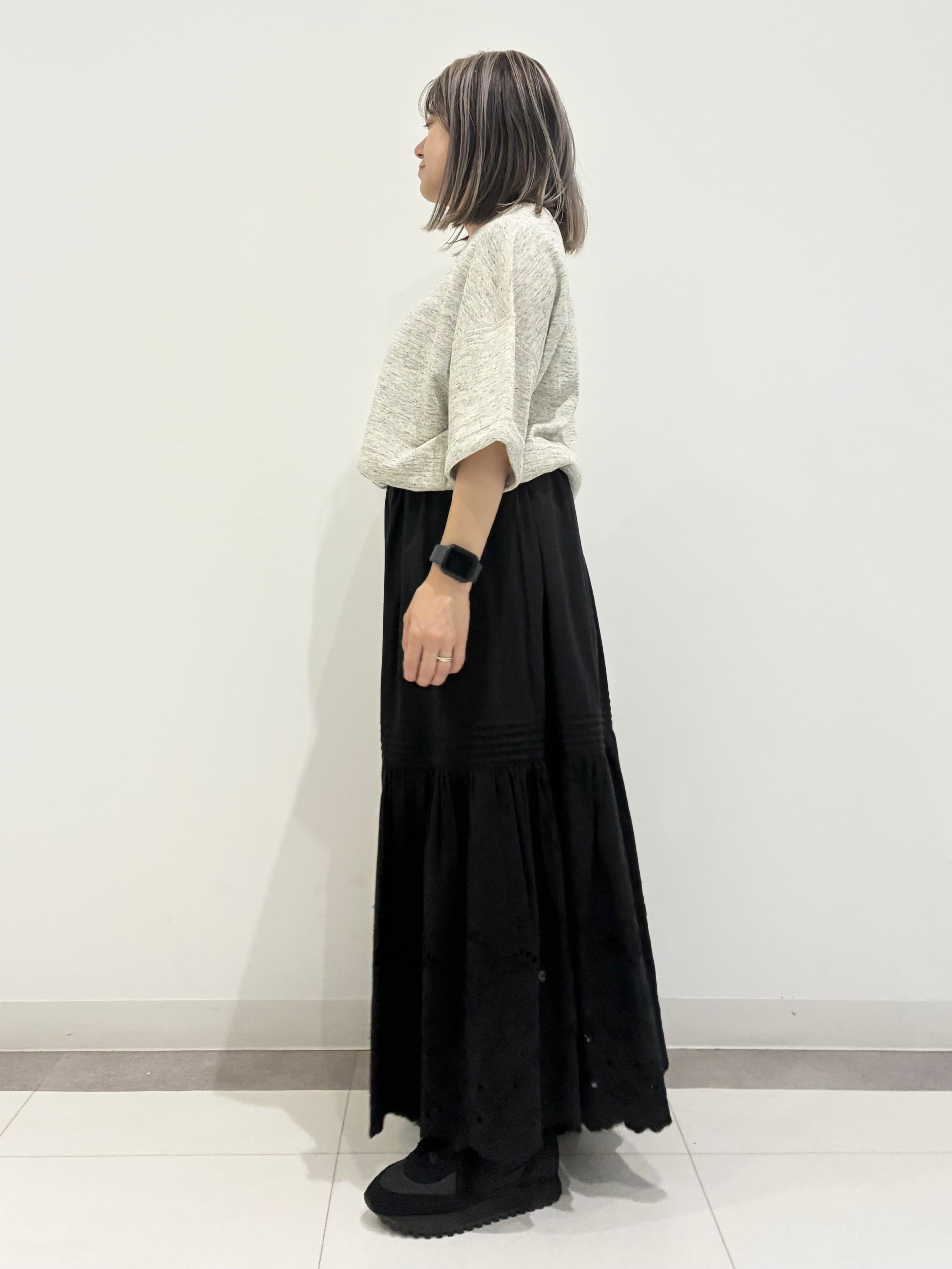 Reecoさんの「DRESSTERIOR｜ウォッシャブルエンブロイダリースカート」を使ったコーディネート