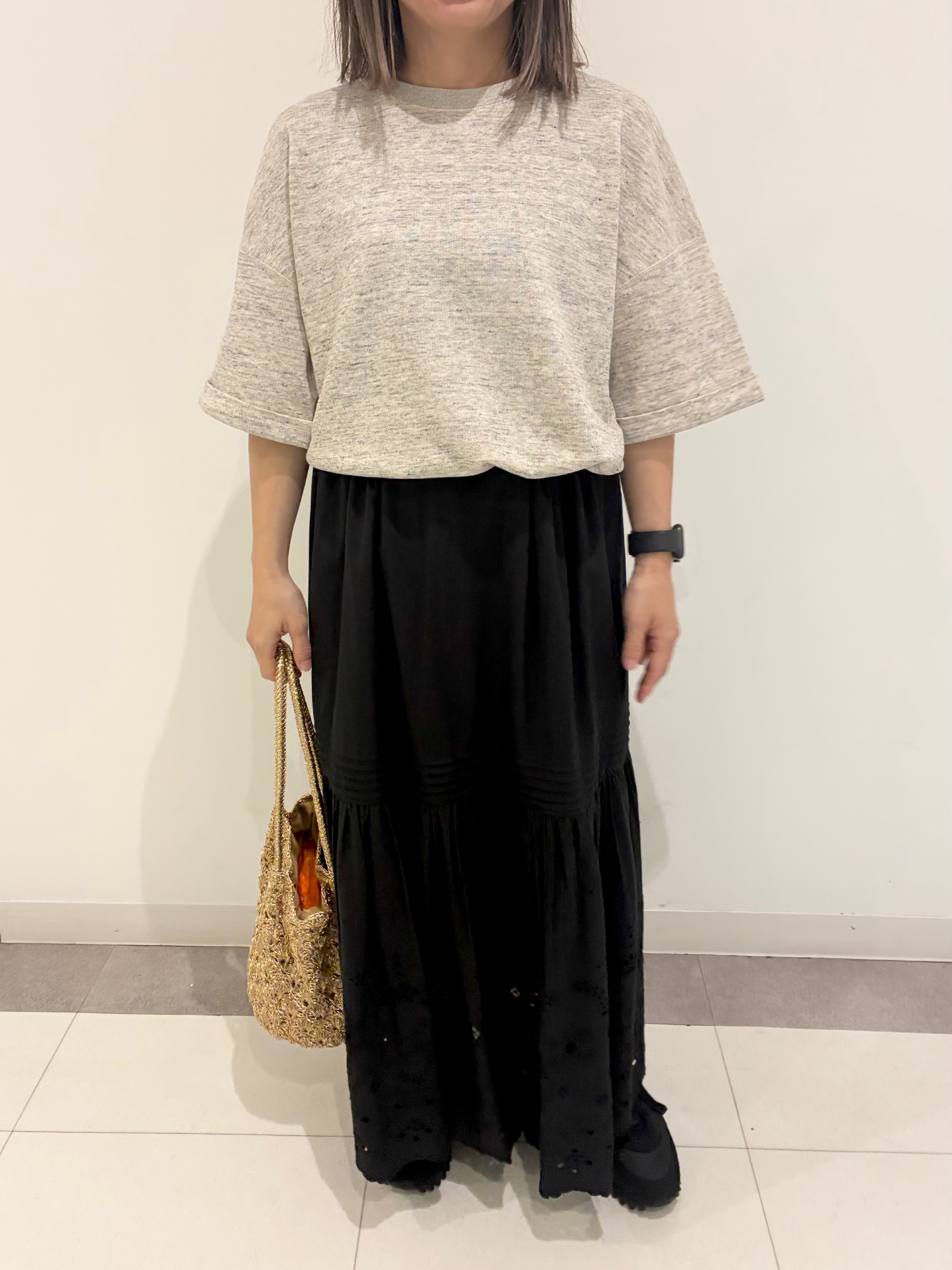 Reecoさんの「DRESSTERIOR｜ウォッシャブルエンブロイダリースカート」を使ったコーディネート