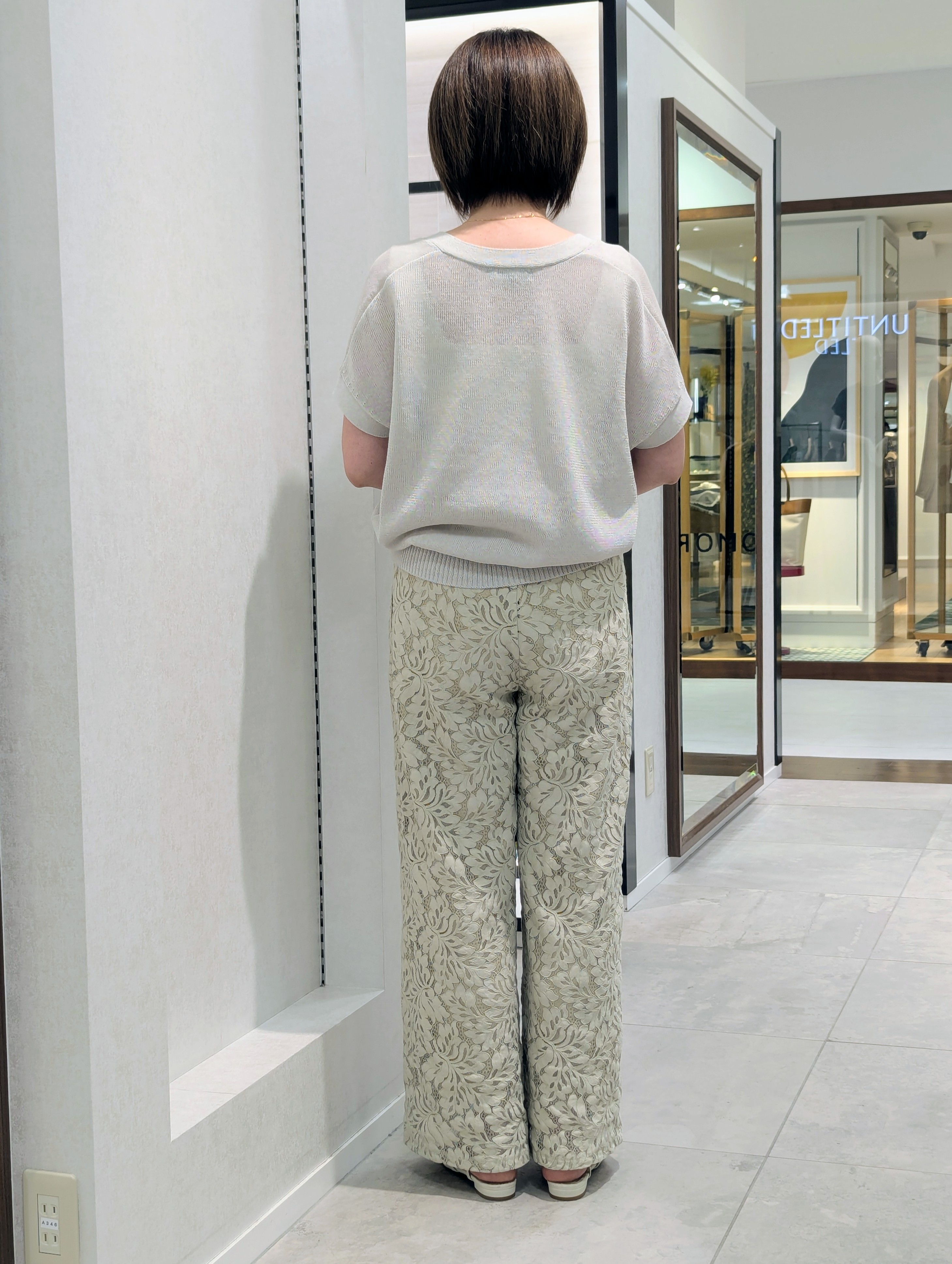 odaさんの「UNTITLED｜【洗える/清涼感】ドライタッチスリーブレスカーディガン」を使ったコーディネート