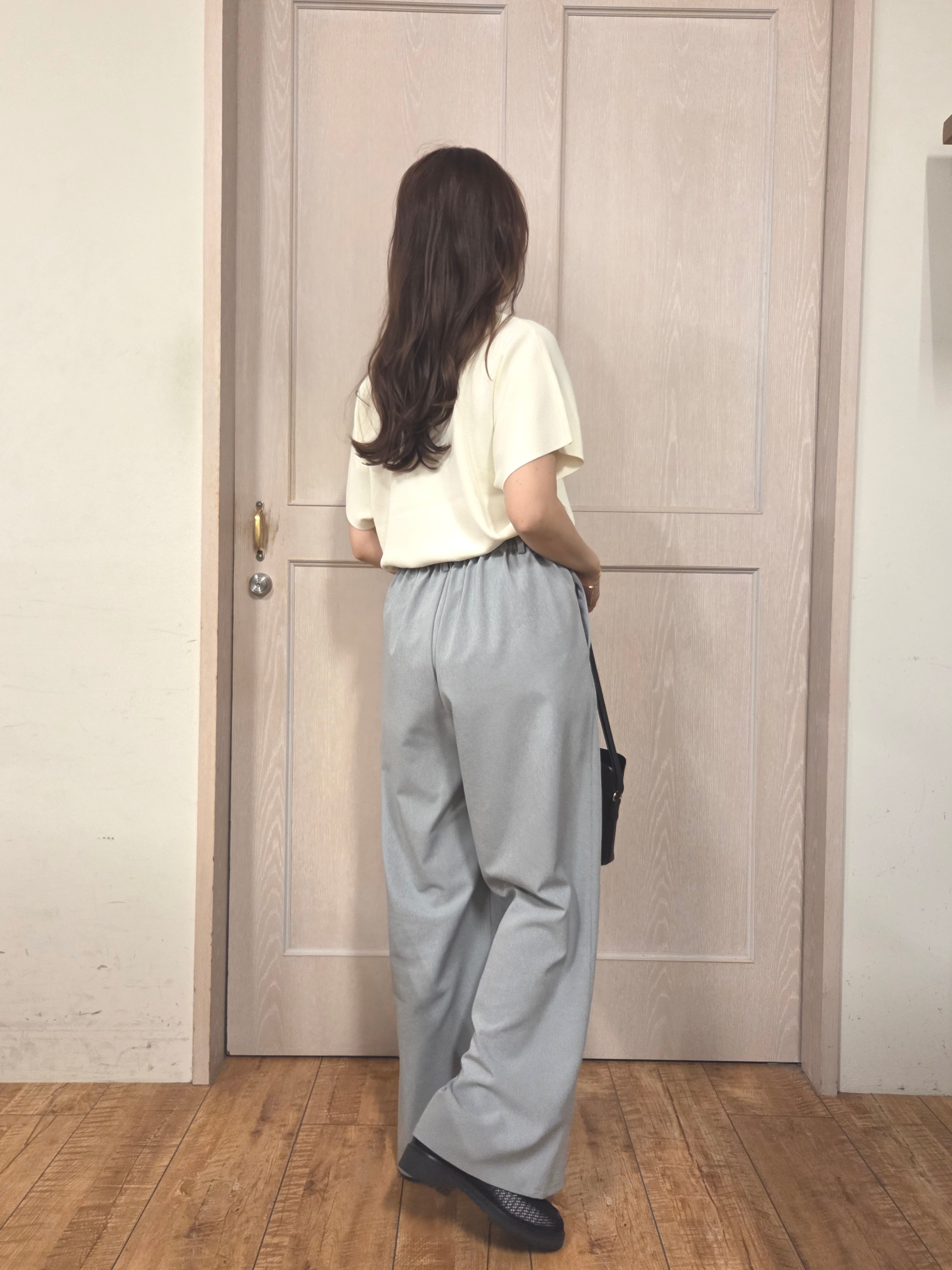 masamiさんの「SHOO･LA･RUE｜【高レビュー/毎日洗える/UV】二の腕も隠せる 配色ボウタイニット」を使ったコーディネート