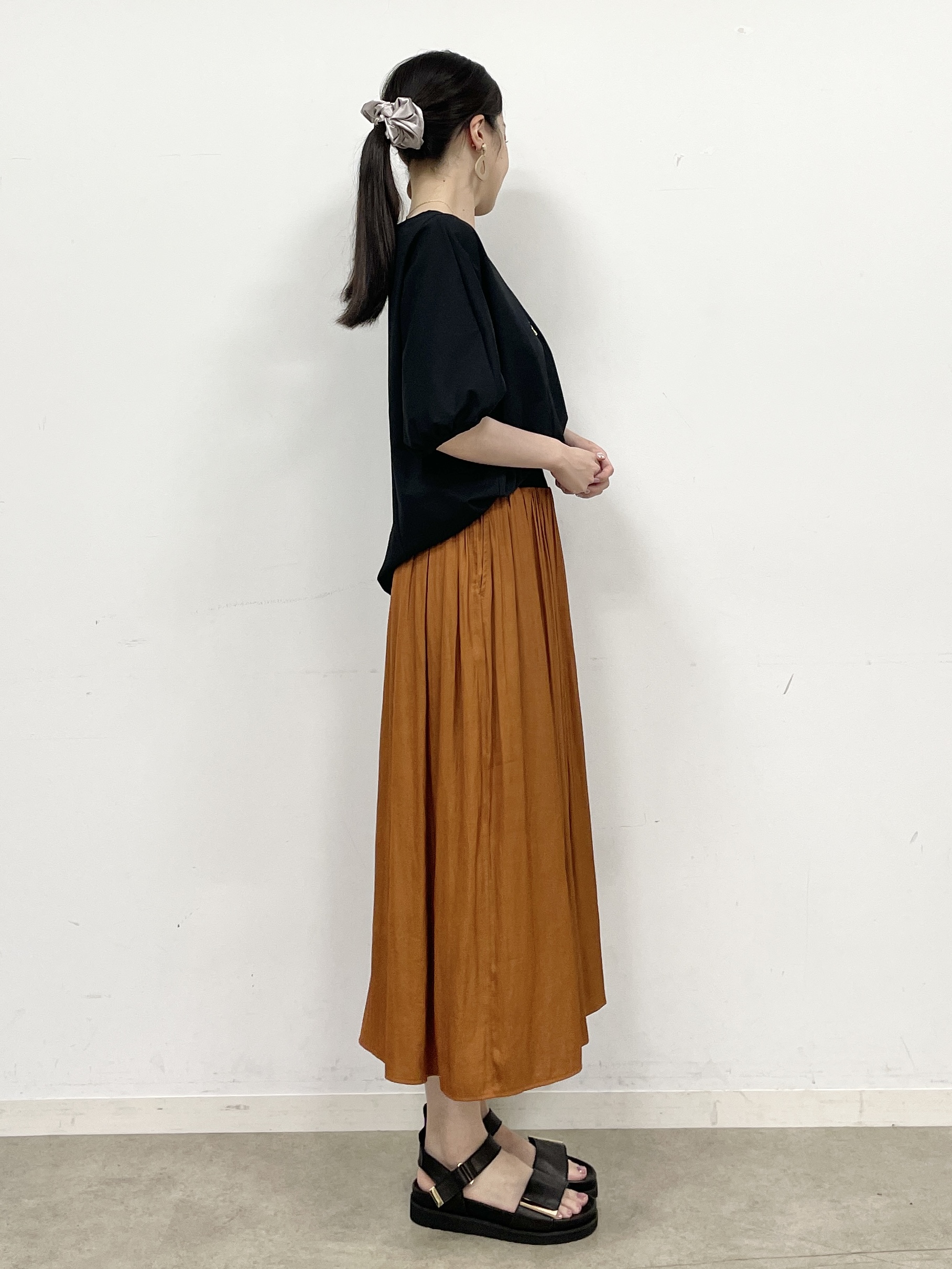 Momoさんの「Reflect｜【UVカット／接触冷感／吸水速乾】ギャザースリーブカットソー」を使ったコーディネート