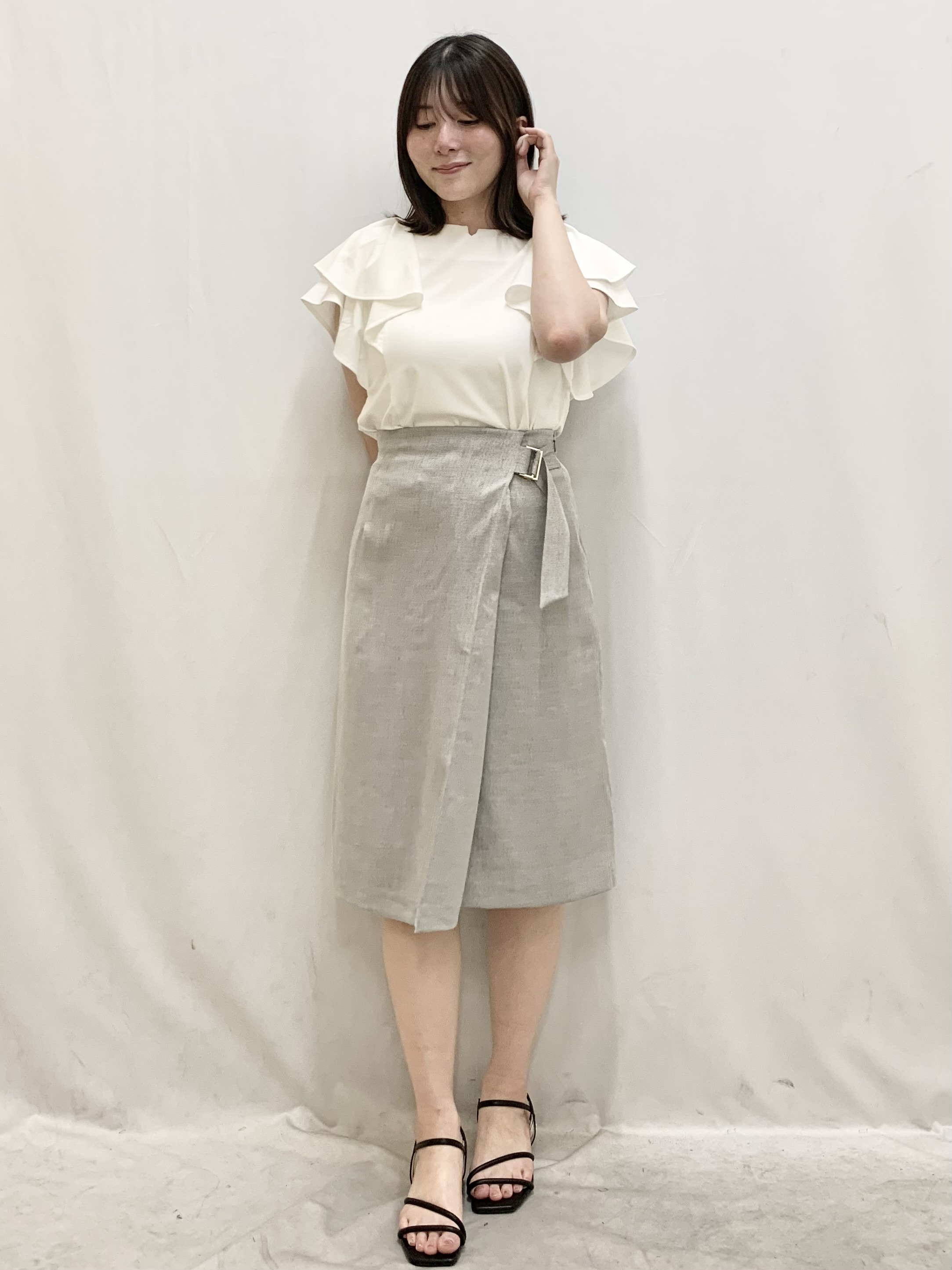 kasumiさんの「index｜【接触冷感】ダブルフレアキーネックトップス《UVケア／洗濯機OK》」を使ったコーディネート