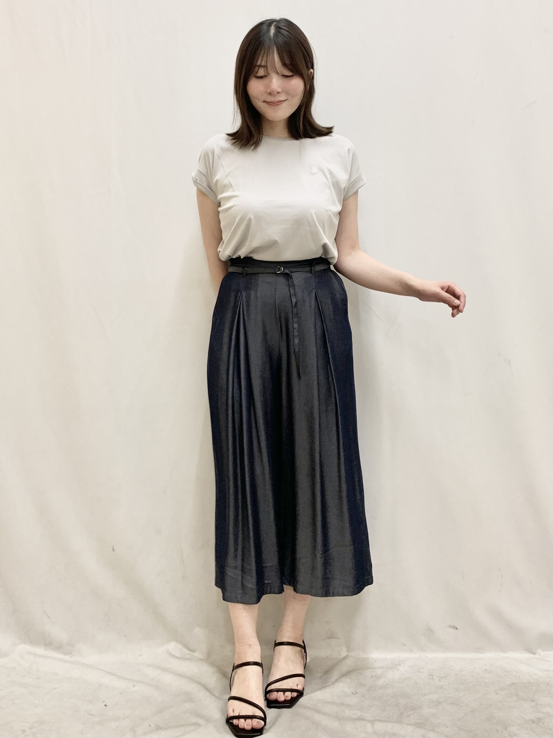 kasumiさんの「index｜【接触冷感／UV】ワンポイント刺繍Tシャツ《7col／XS~3L／洗濯機OK》」を使ったコーディネート