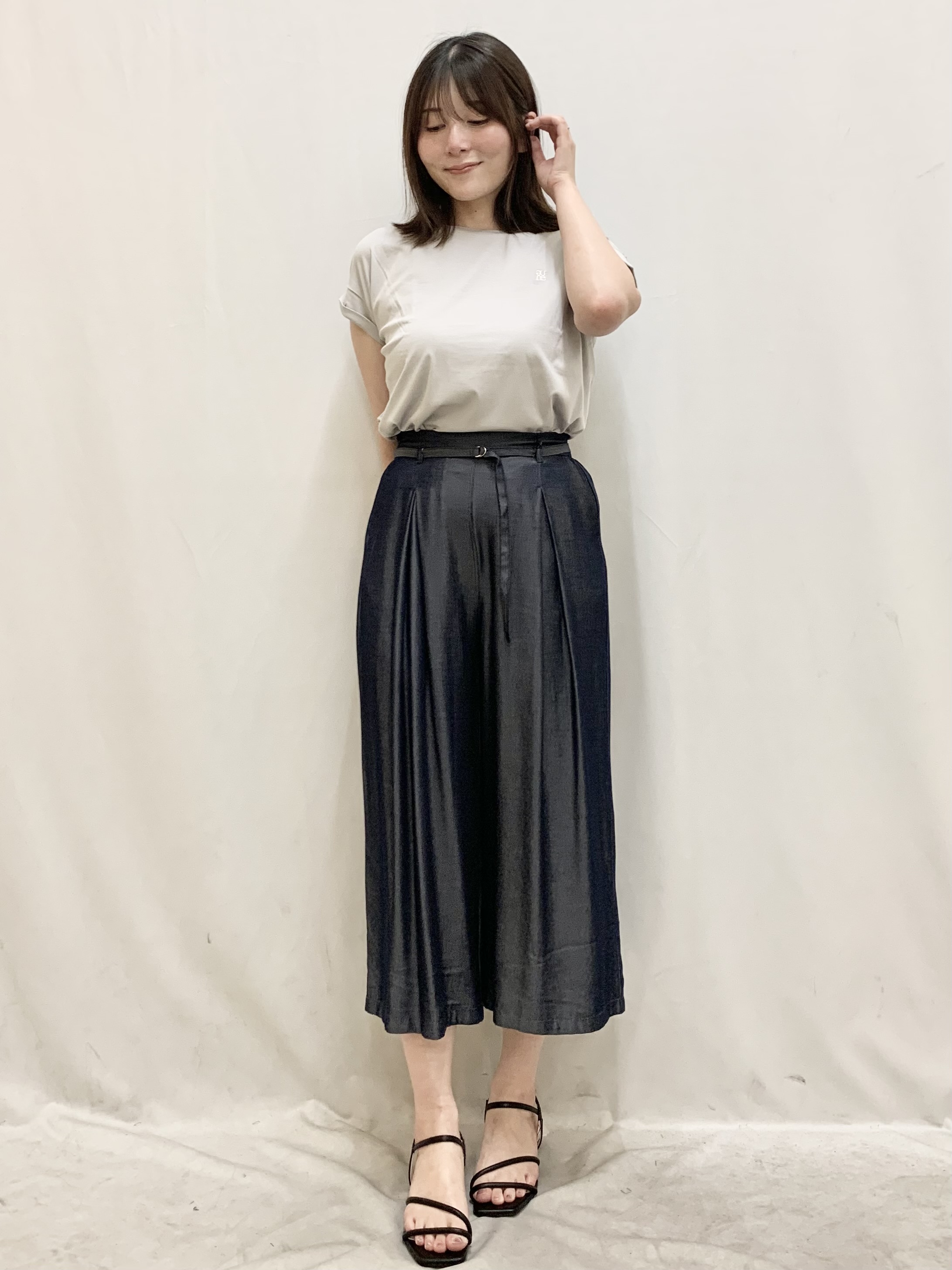 kasumiさんの「index｜【接触冷感／UV】ワンポイント刺繍Tシャツ《7col／XS~3L／洗濯機OK》」を使ったコーディネート