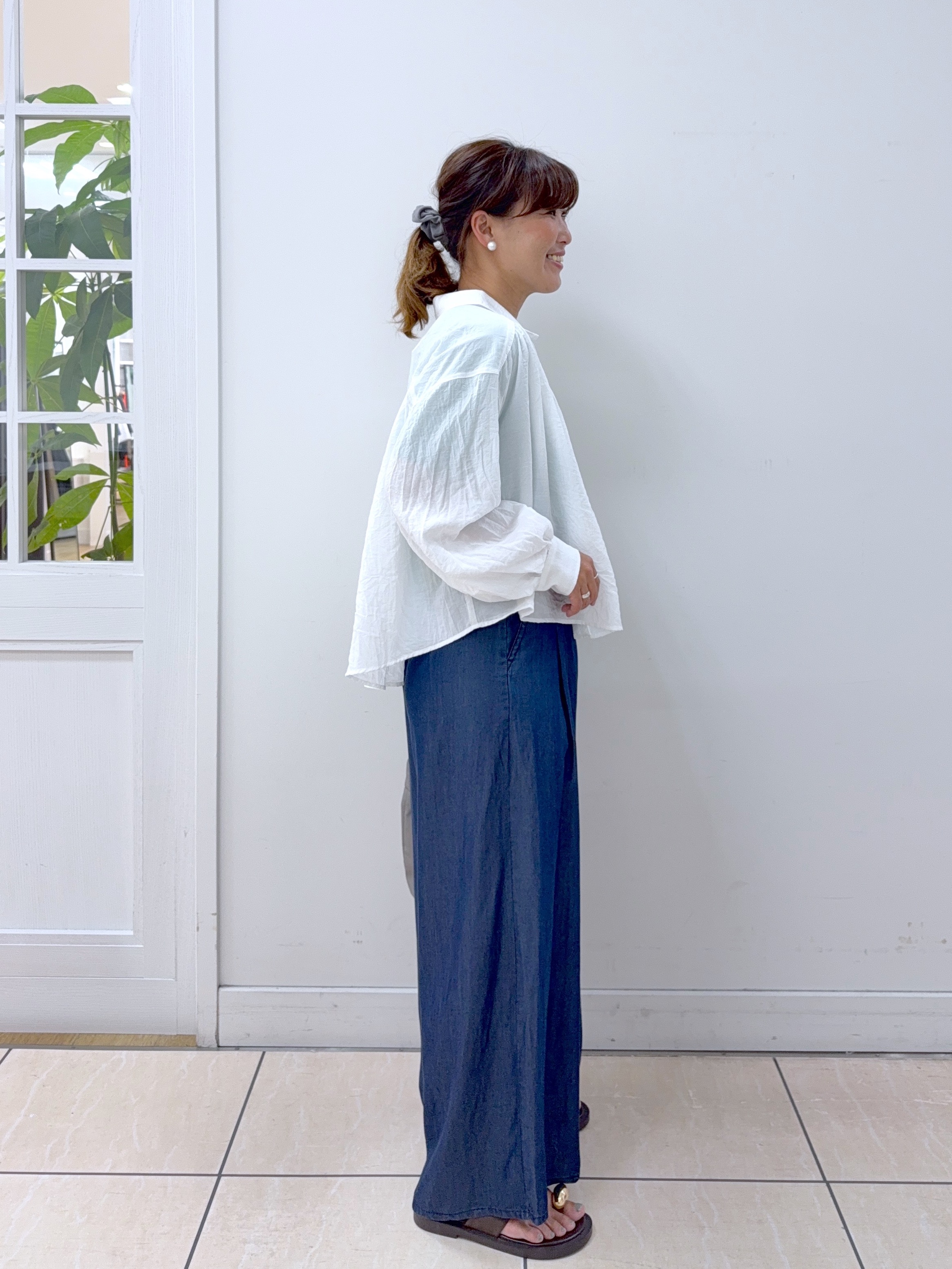 Osawaさんの「Dessin｜エアリーシアーブラウス」を使ったコーディネート
