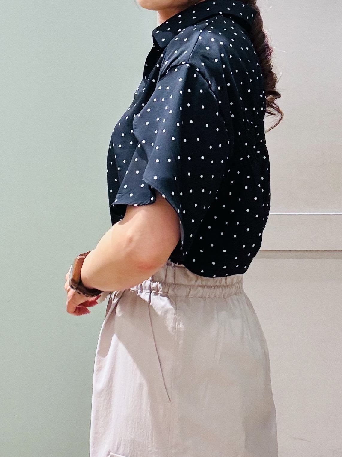 Komi☆さんの「grove｜【洗濯機◎】さらっと着映える、バックデザインブラウス」を使ったコーディネート