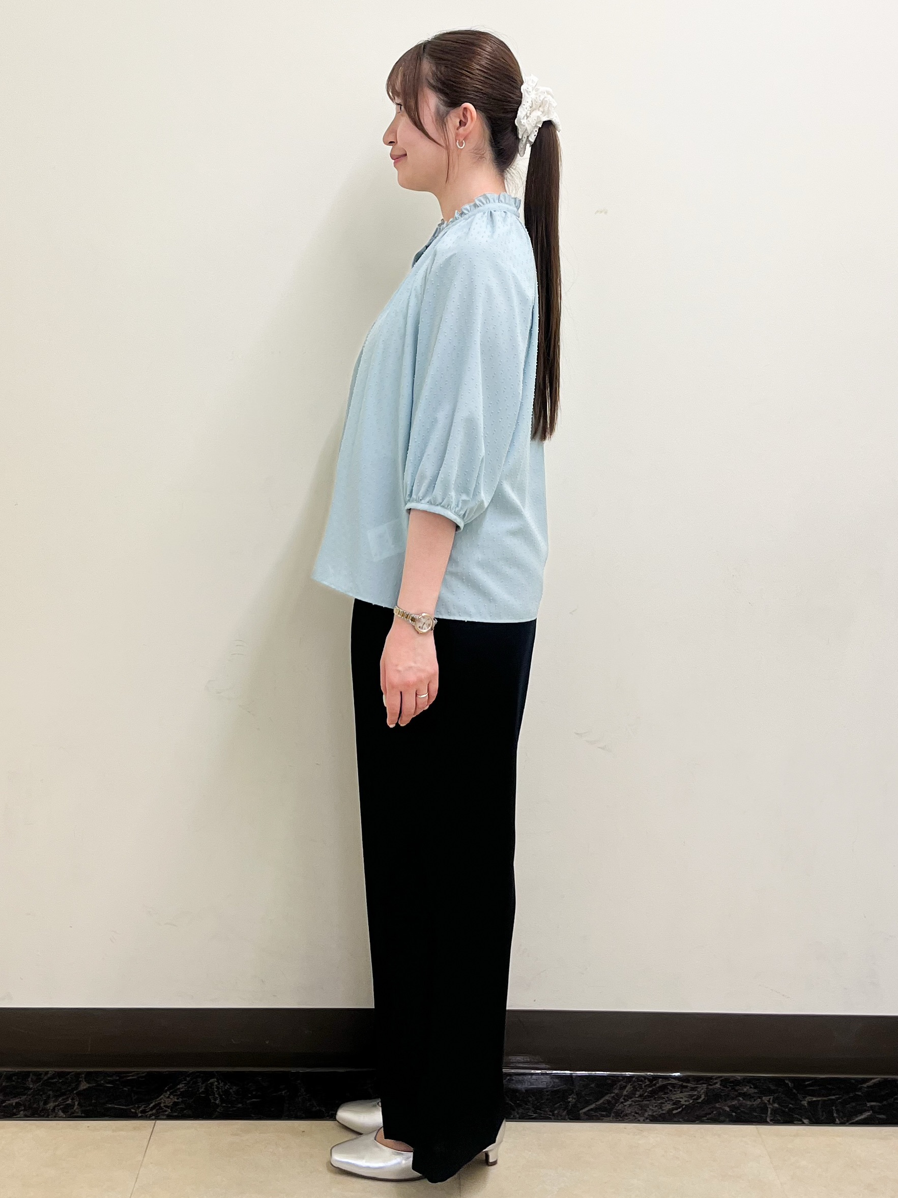 mikikoさんの「Reflect｜プチハイネック フリルデザインブラウス」を使ったコーディネート