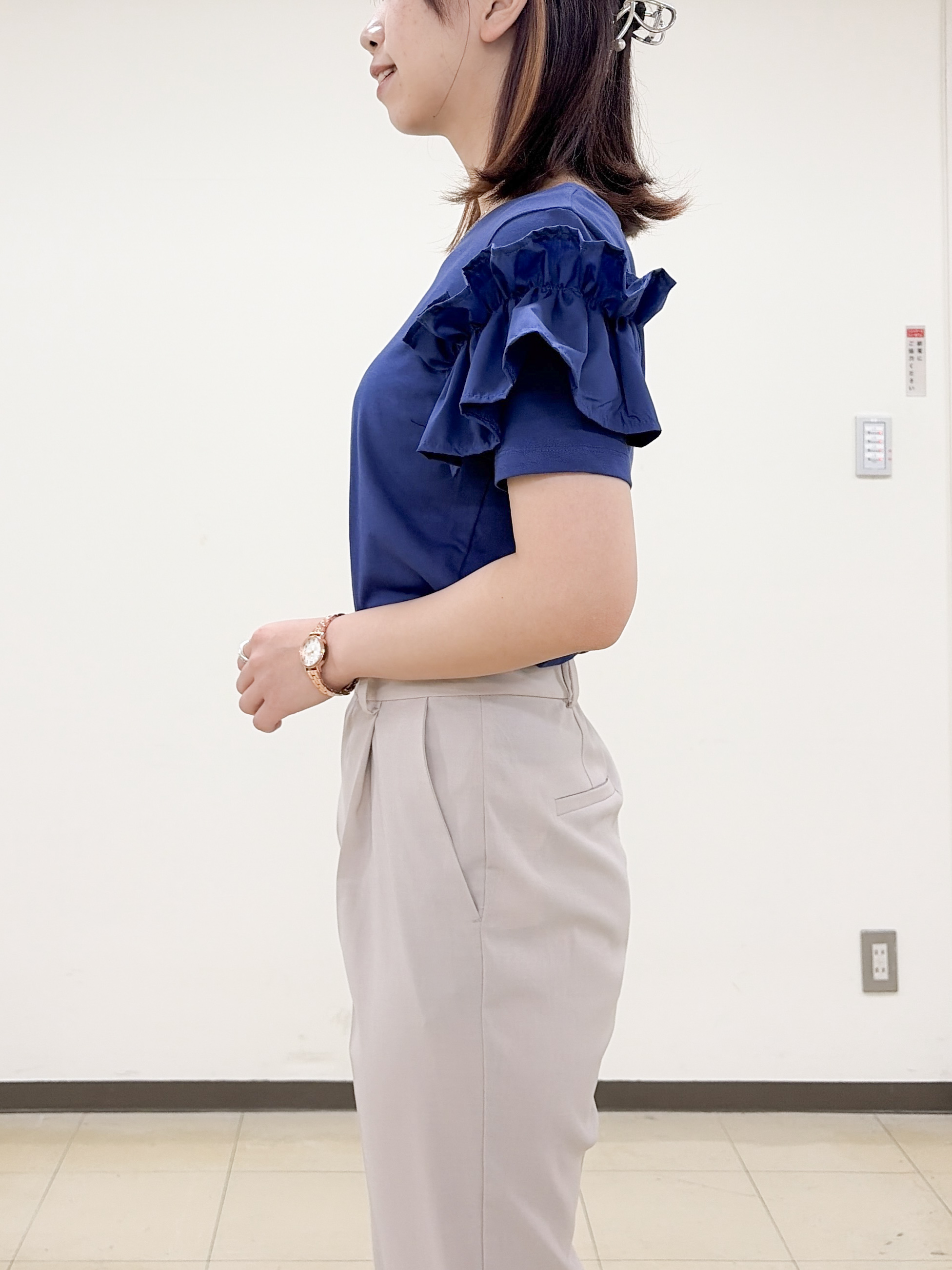 yurinaさんの「index｜【接触冷感】フリルドッキングスリーブトップス《UVケア／洗濯機OK》」を使ったコーディネート