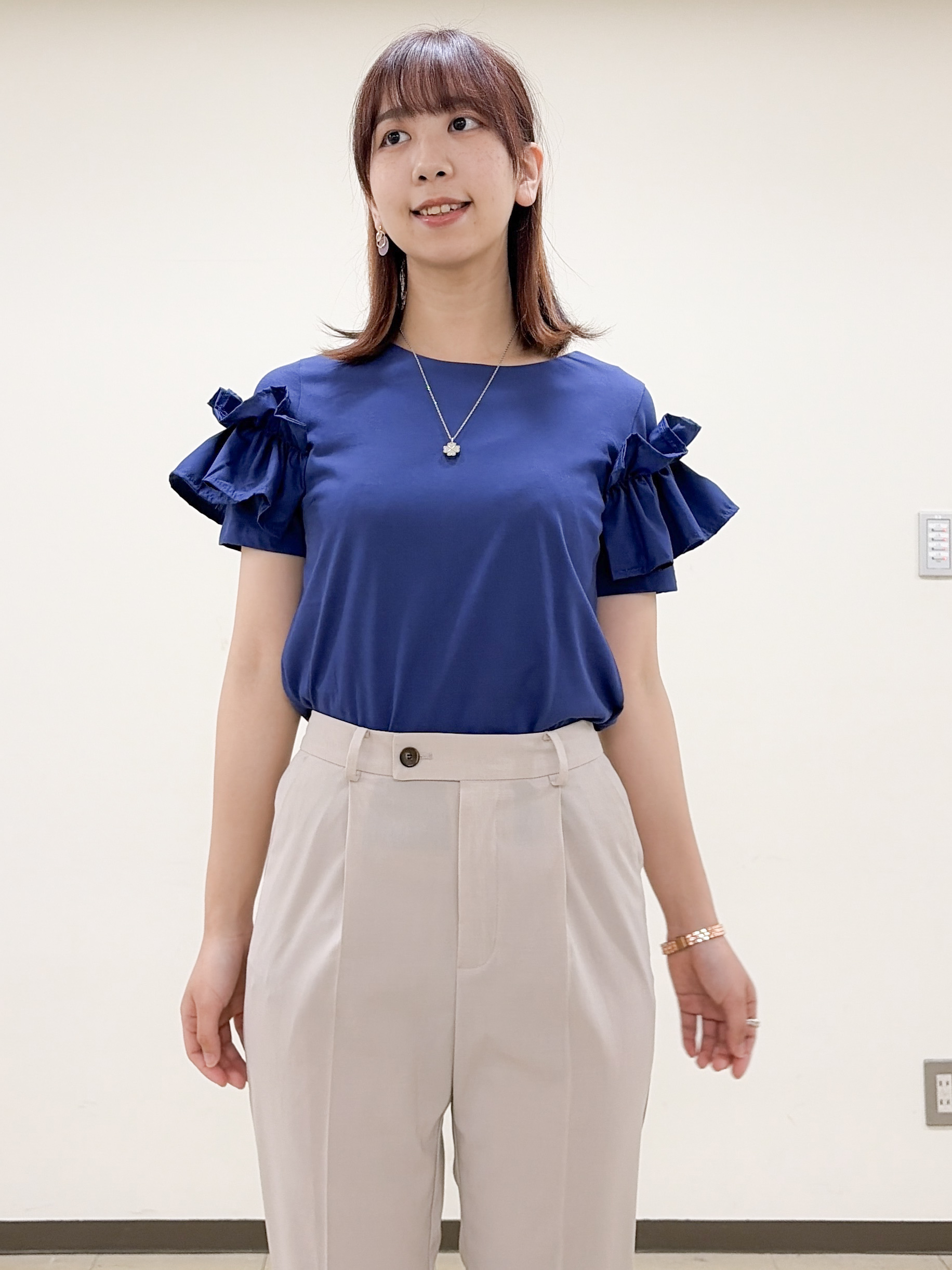 yurinaさんの「index｜【接触冷感】フリルドッキングスリーブトップス《UVケア／洗濯機OK》」を使ったコーディネート
