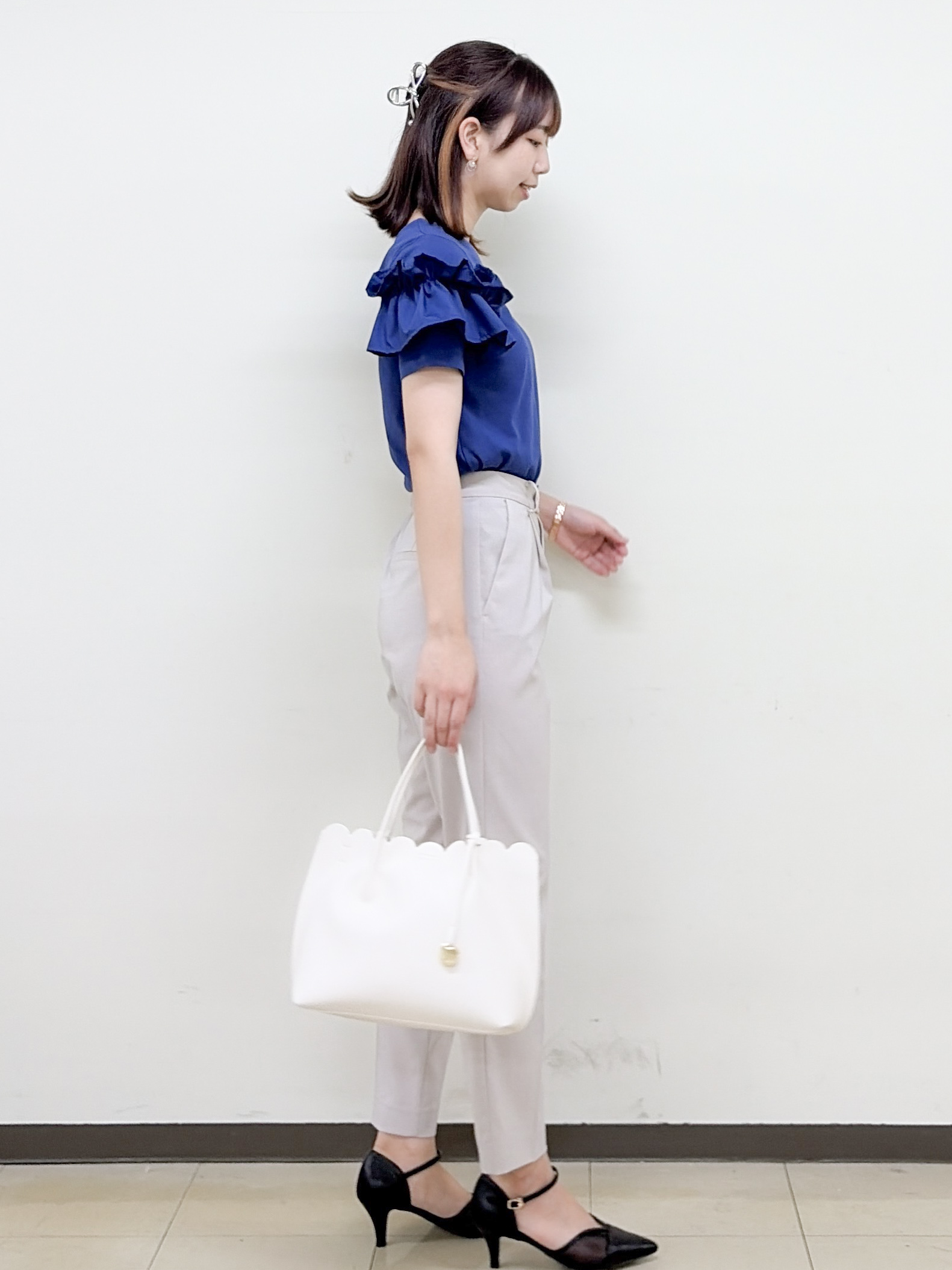 yurinaさんの「index｜【接触冷感】フリルドッキングスリーブトップス《UVケア／洗濯機OK》」を使ったコーディネート