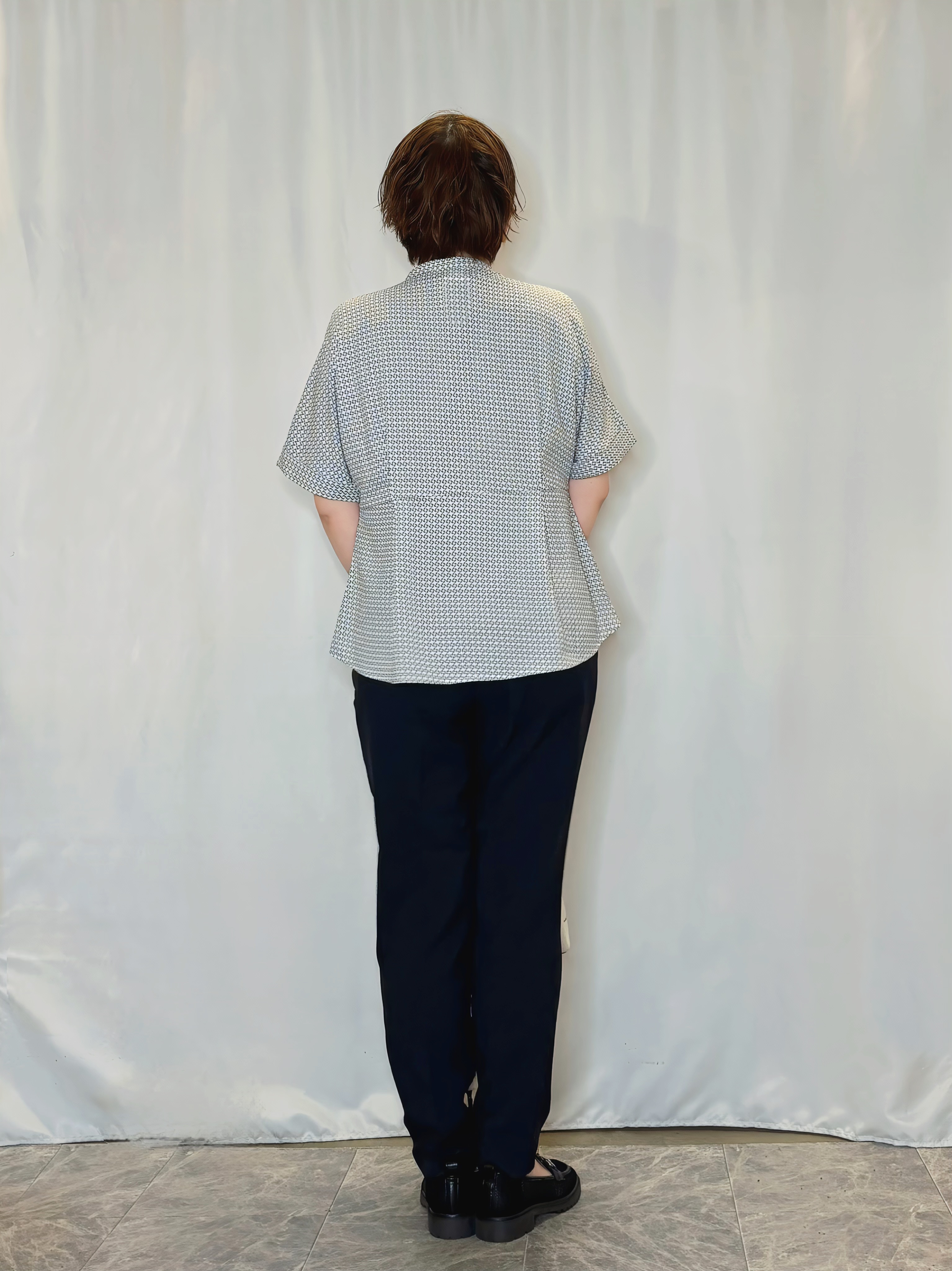 たみさんの「SHOO･LA･RUE｜【UV/通勤】洗濯後しわになりにくい インしない ウエストタックペプラムブラウス」を使ったコーディネート
