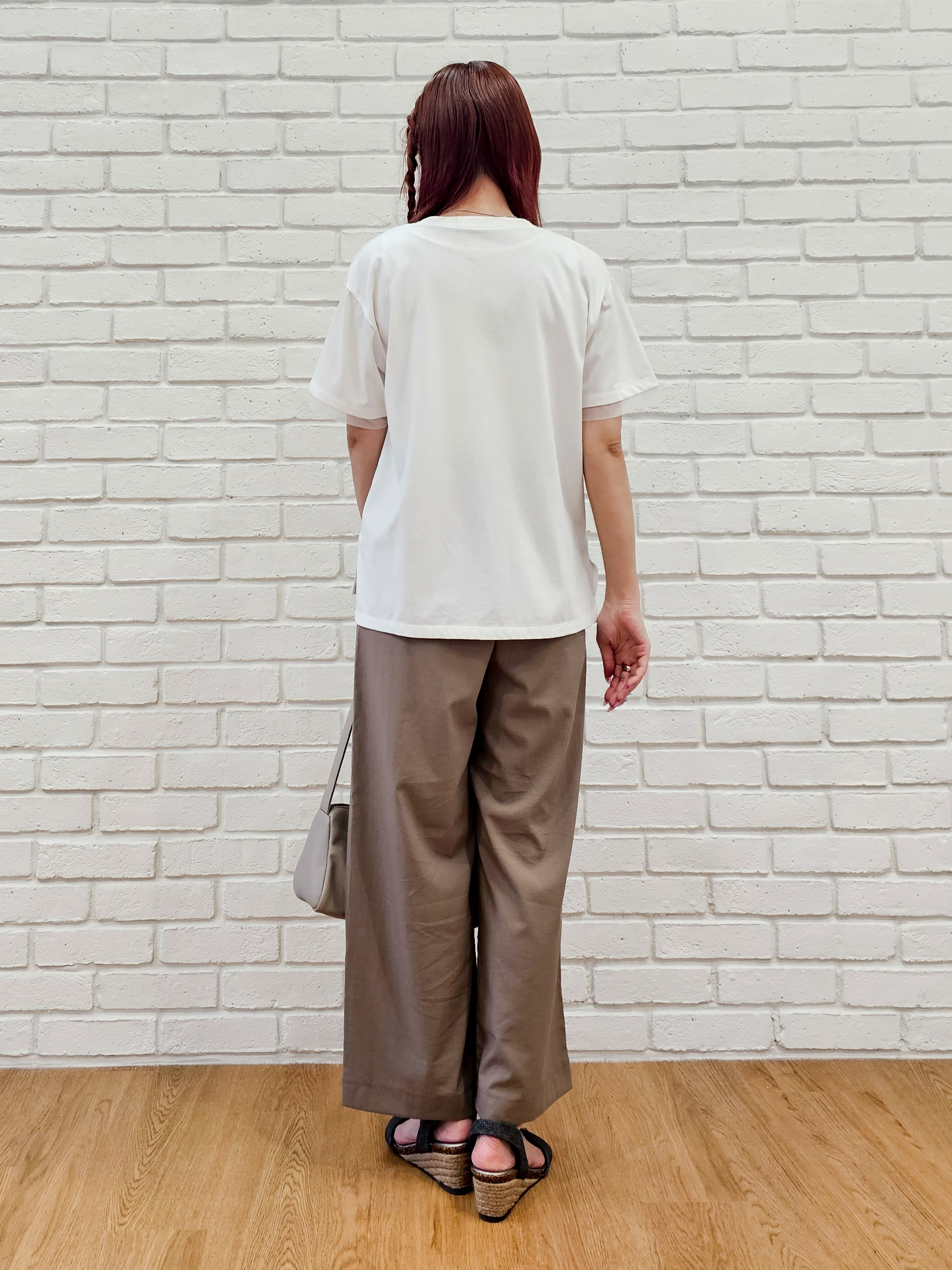 ゆゆさんの「SHOO･LA･RUE｜ヒップがすっぽり隠れる やわらか5分袖シアーシャツ」を使ったコーディネート