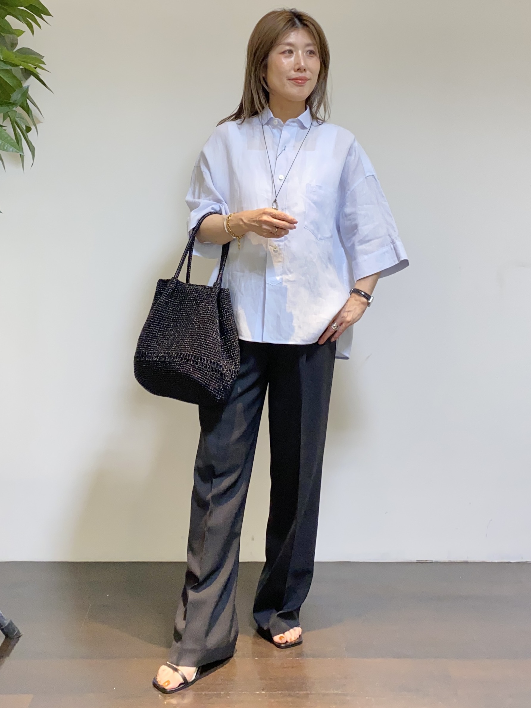 tomoさんの「UNTITLED｜【TICCA】リネン半袖シャツ」を使ったコーディネート
