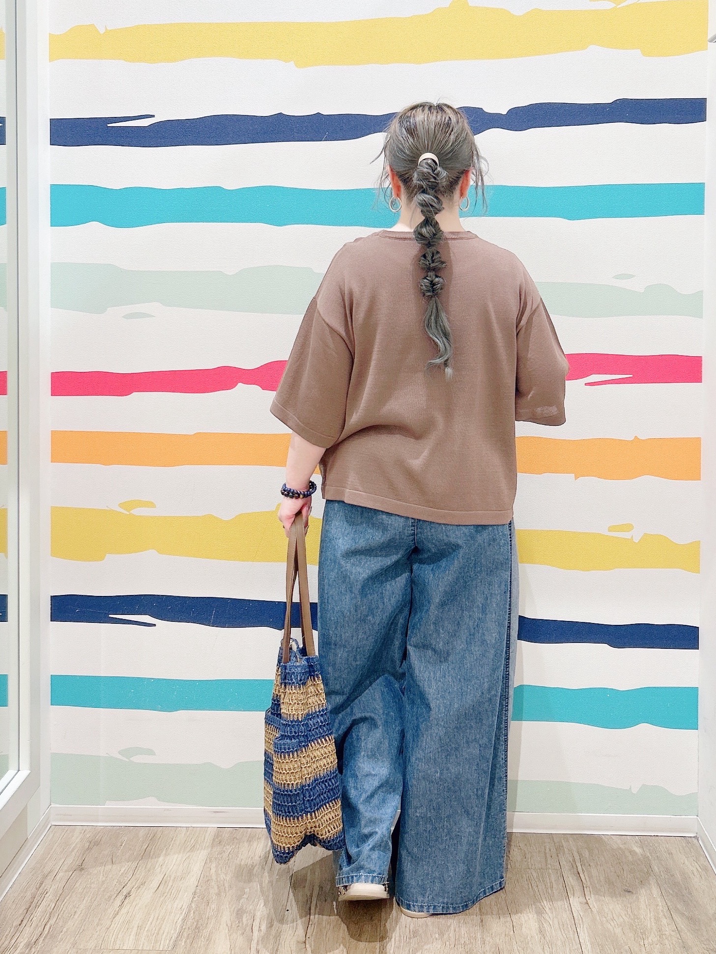 Peeさんの「SHOO･LA･RUE｜【体型カバー】程よい透け感 デザインアソート 5分袖シアーニット」を使ったコーディネート