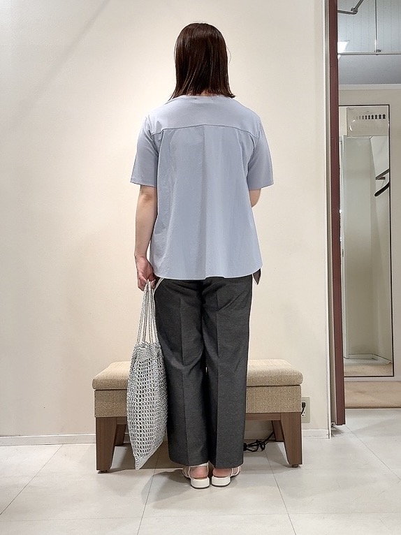 YUIさんの「UNTITLED｜【洗える/Tシャツ】異素材ドッキングプルオーバー」を使ったコーディネート