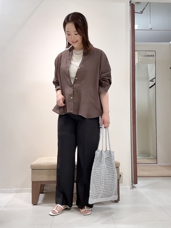 YUIさんの「UNTITLED｜【麻100】リネンドルマンシャツ」を使ったコーディネート