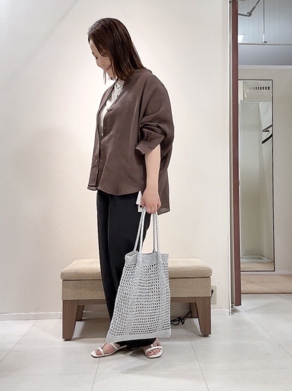 YUIさんの「UNTITLED｜【麻100】リネンドルマンシャツ」を使ったコーディネート