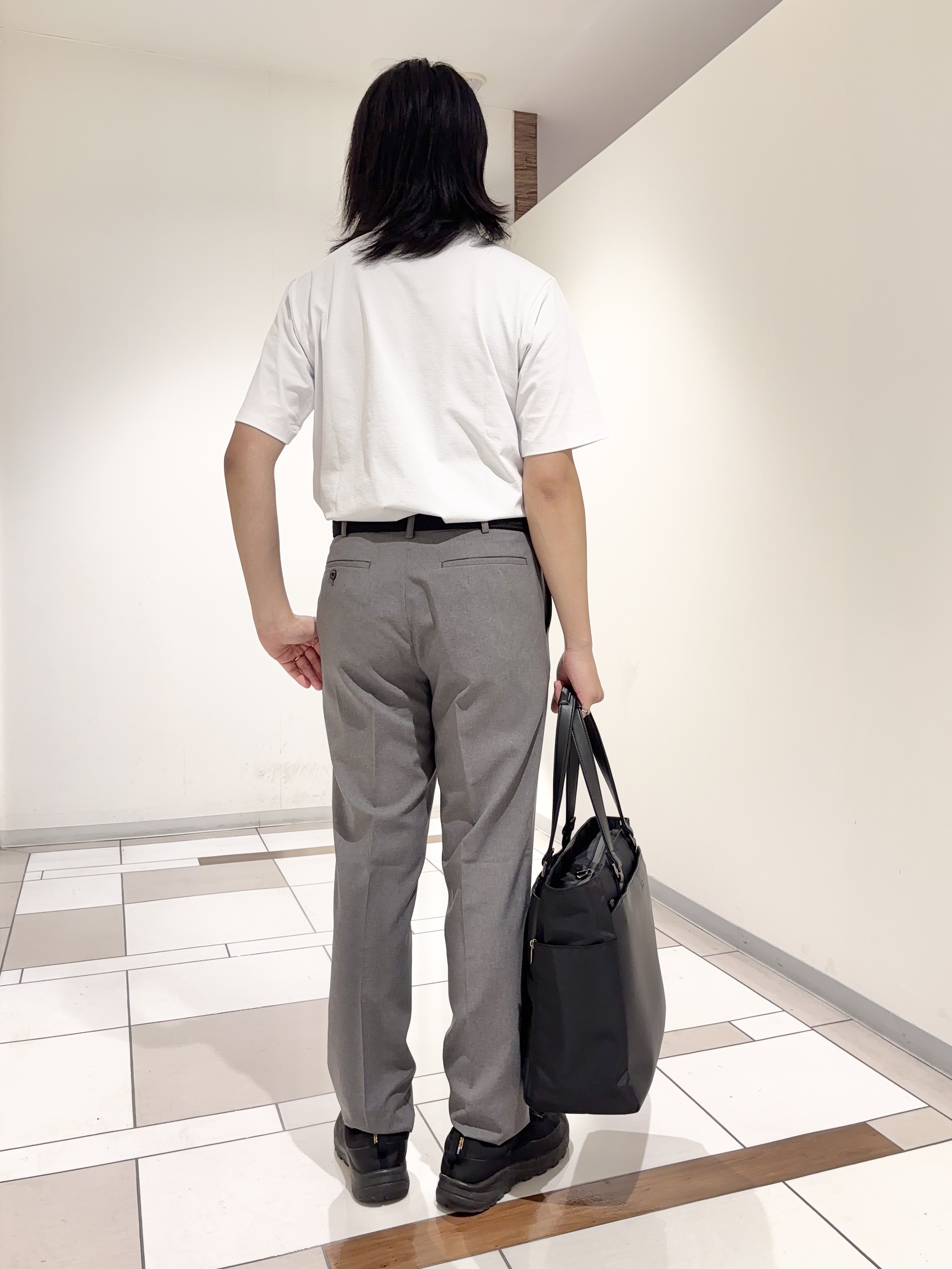 及川さんの「TAKEO KIKUCHI｜【汗染み軽減/接触冷感】ビズ ポロシャツ」を使ったコーディネート