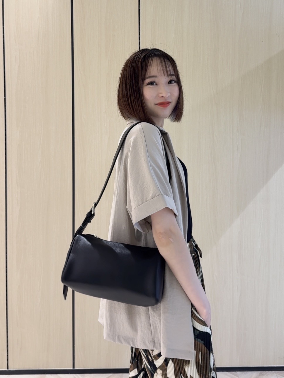 𝐜𝐡𝐢𝐤𝐚さんの「SHOO･LA･RUE｜【高レビュー/洗濯機可/セットアップ可】軽凛(かろりん) 半袖ジャケット」を使ったコーディネート