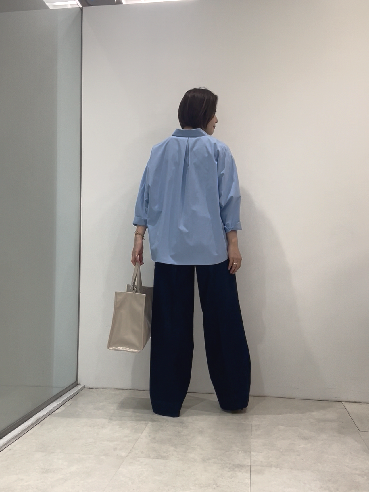 まどかさんの「UNTITLED｜【接触冷感/吸水速乾/UVカット】ドルマンスリーブシャツ」を使ったコーディネート