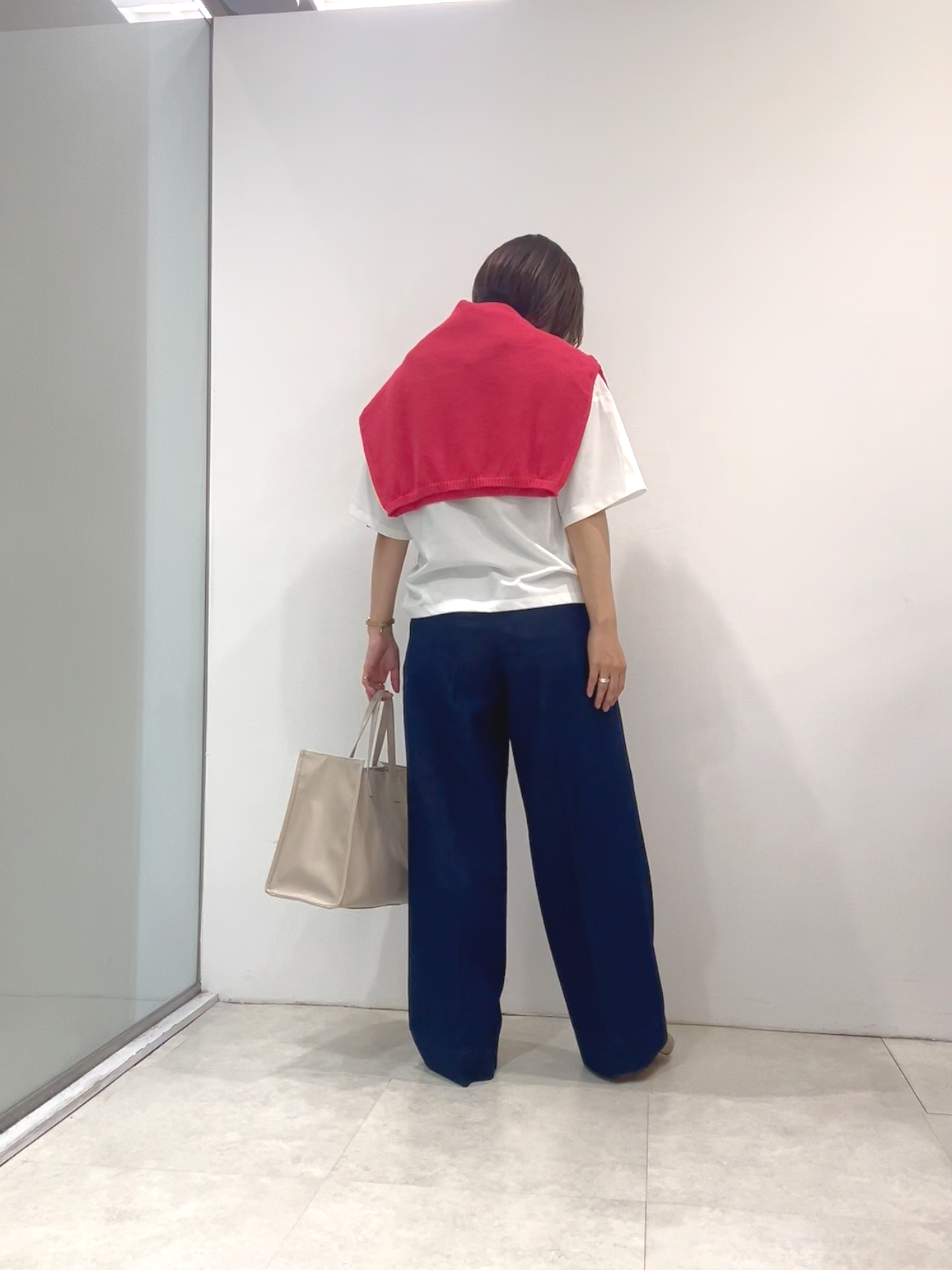 まどかさんの「UNTITLED｜【洗える/ゆったり】クルーネックドライニット」を使ったコーディネート