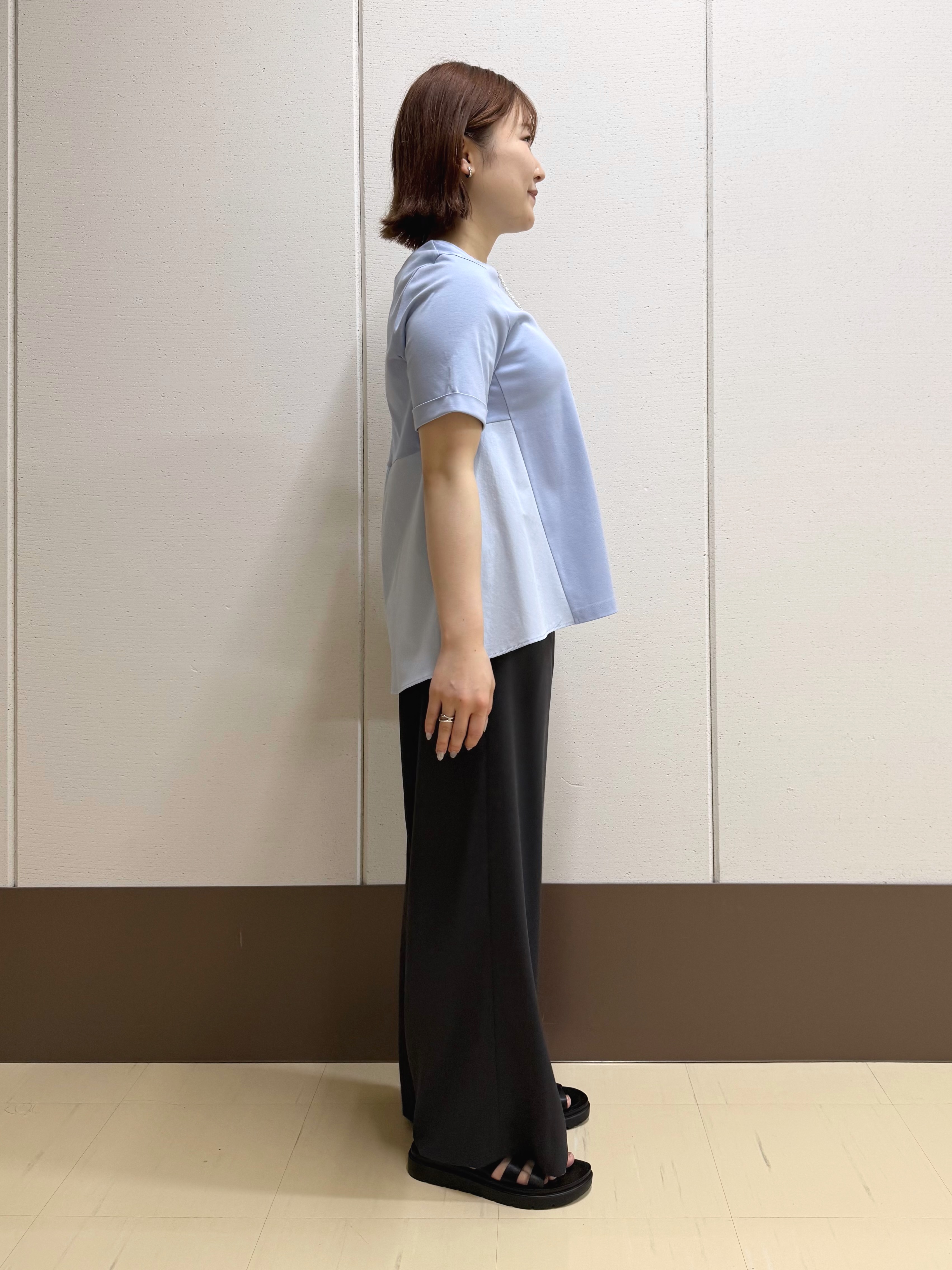 Rikoさんの「INDIVI｜【接触冷感／透湿／着る日傘】イージーワイドパンツ」を使ったコーディネート