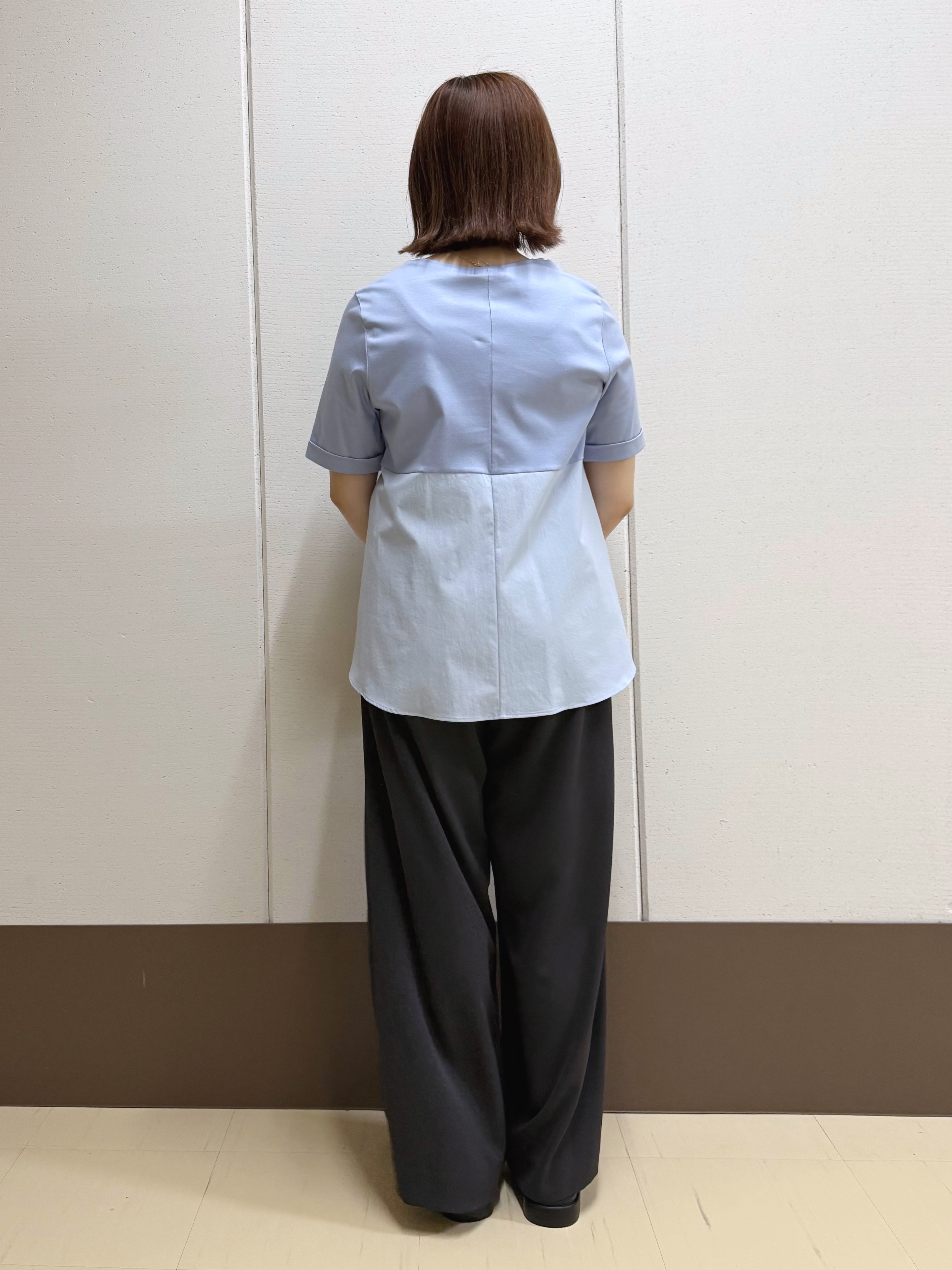 Rikoさんの「INDIVI｜【接触冷感／透湿／着る日傘】イージーワイドパンツ」を使ったコーディネート