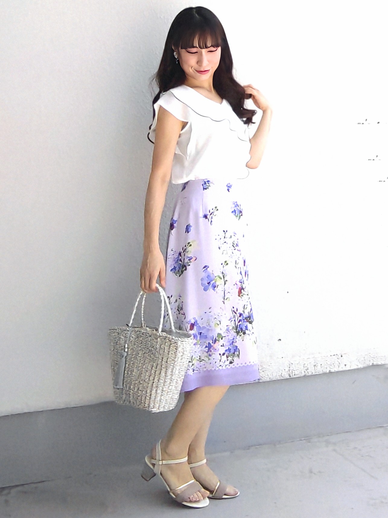 keinaさんの「SunaUna｜多色花柄プリントスカート」を使ったコーディネート