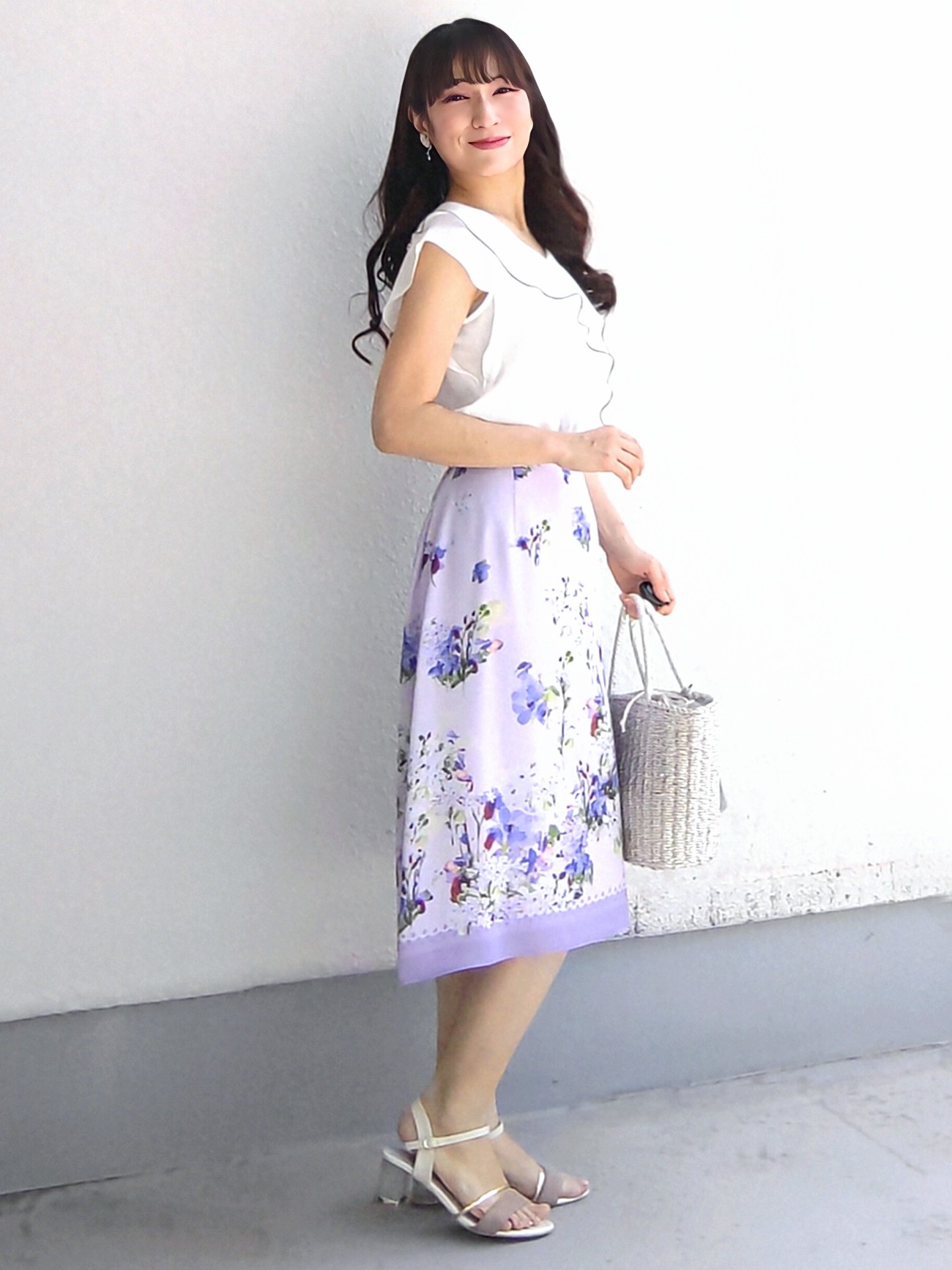 keinaさんの「SunaUna｜多色花柄プリントスカート」を使ったコーディネート