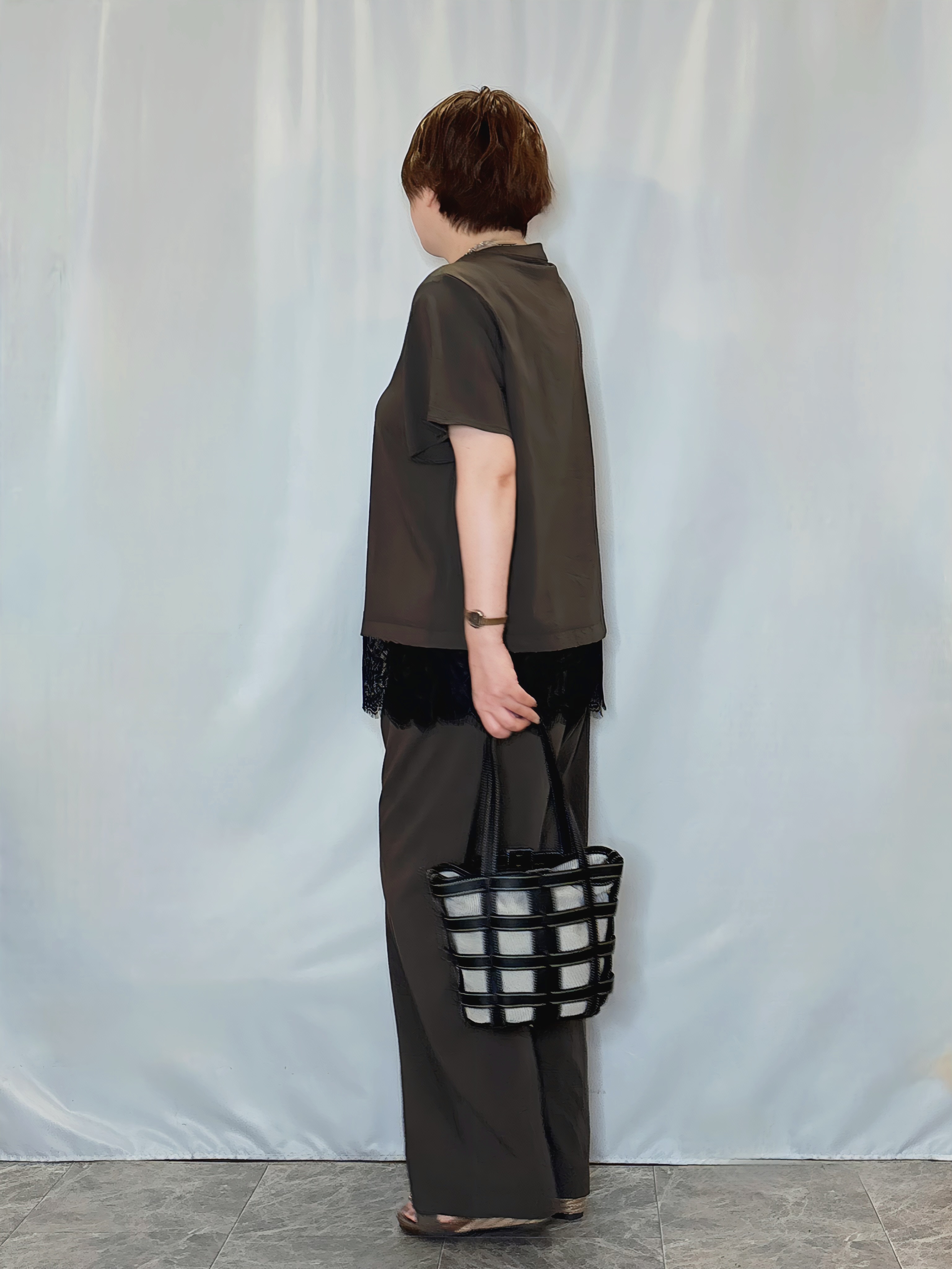 たみさんの「SHOO･LA･RUE｜【S-LL/洗濯機可】軽凛(かろりん) 楽に着られて上品 裾レーススキッパーブラウス」を使ったコーディネート