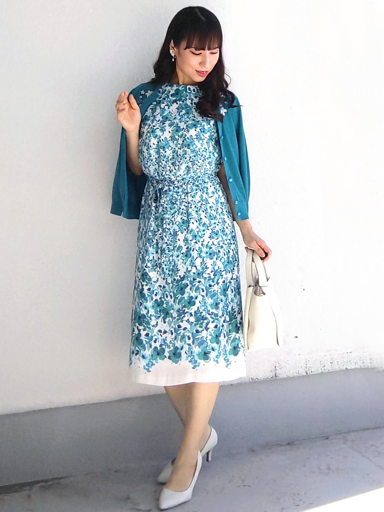 keinaさんの「SunaUna｜小花柄ワンピース」を使ったコーディネート