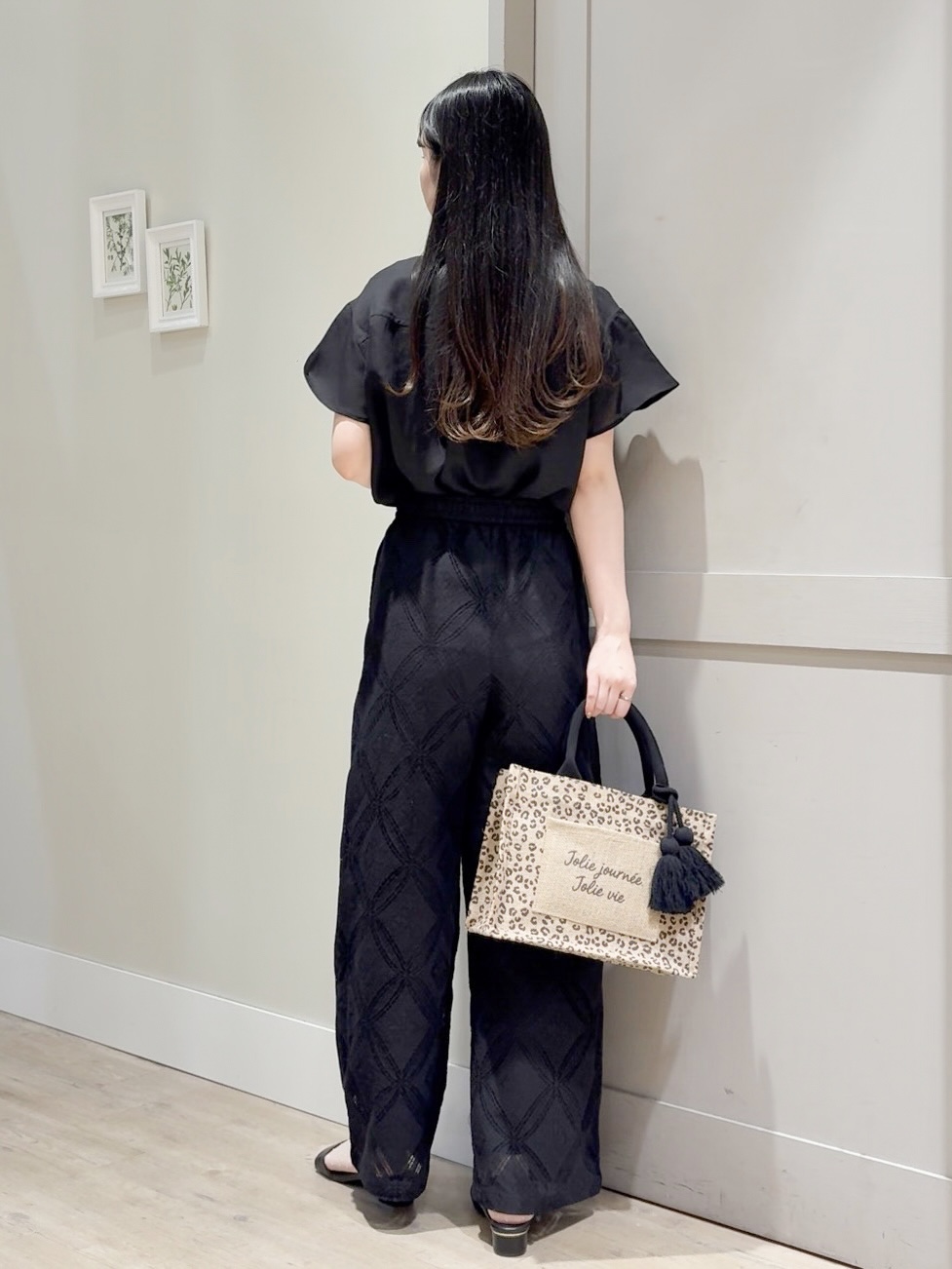 Mayuさんの「grove｜【洗濯機OK/SETUP可】シワになりにくい、フレアスリーブブラウス」を使ったコーディネート
