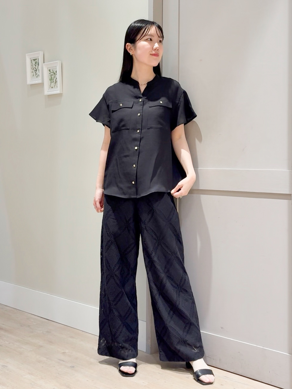 Mayuさんの「grove｜【洗濯機OK/SETUP可】シワになりにくい、フレアスリーブブラウス」を使ったコーディネート