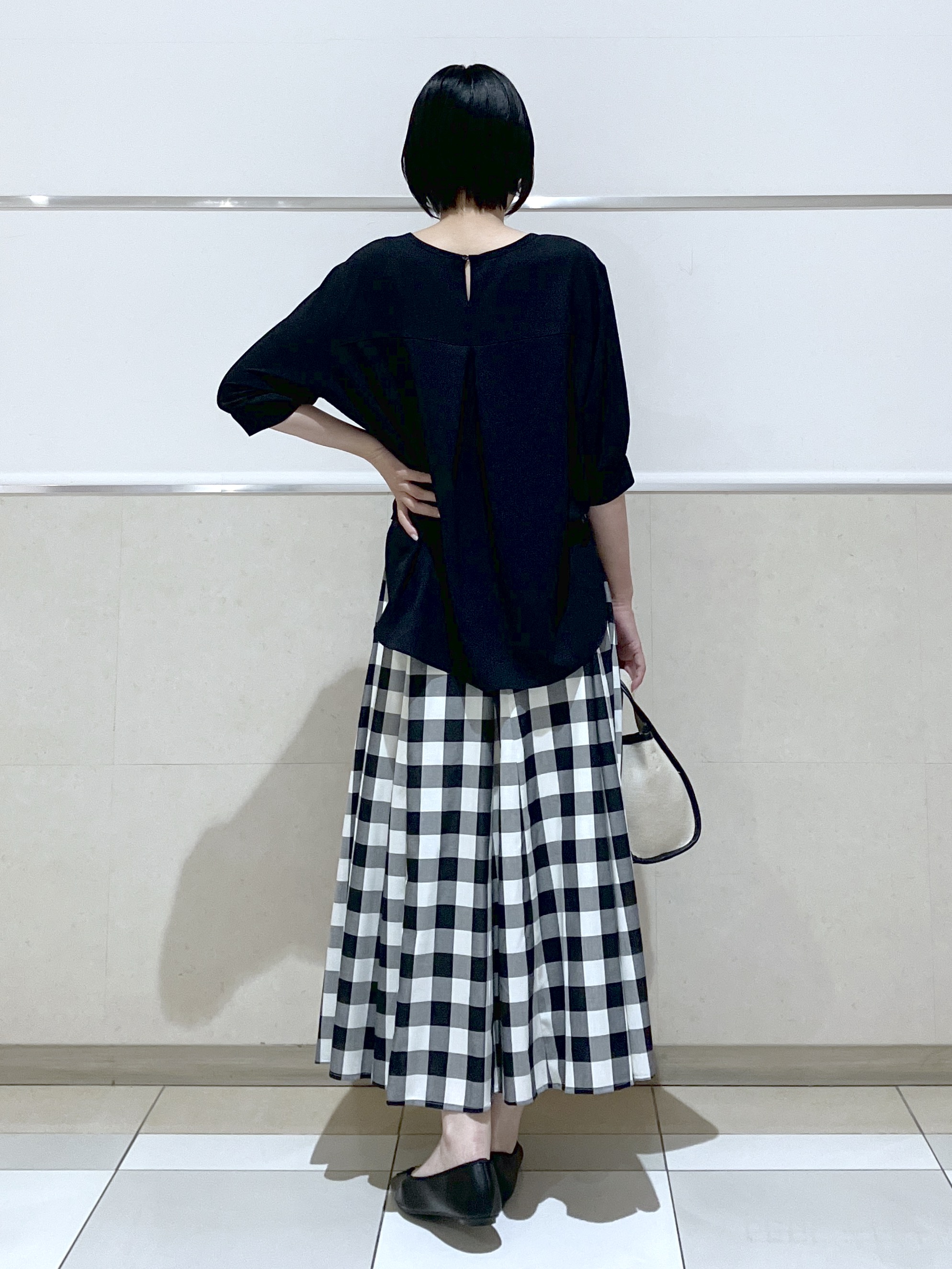 eriko さんの「Dessin｜ライトジョーゼットハーフスリーブブラウス」を使ったコーディネート