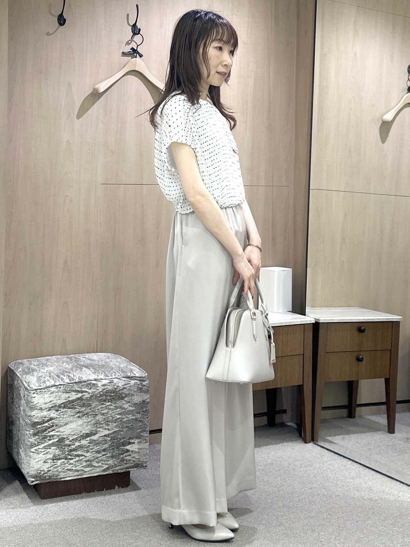 Miwaさんの「UNTITLED｜【7色展開/ゆったり/ショート丈】シアートリコットカーディガン」を使ったコーディネート