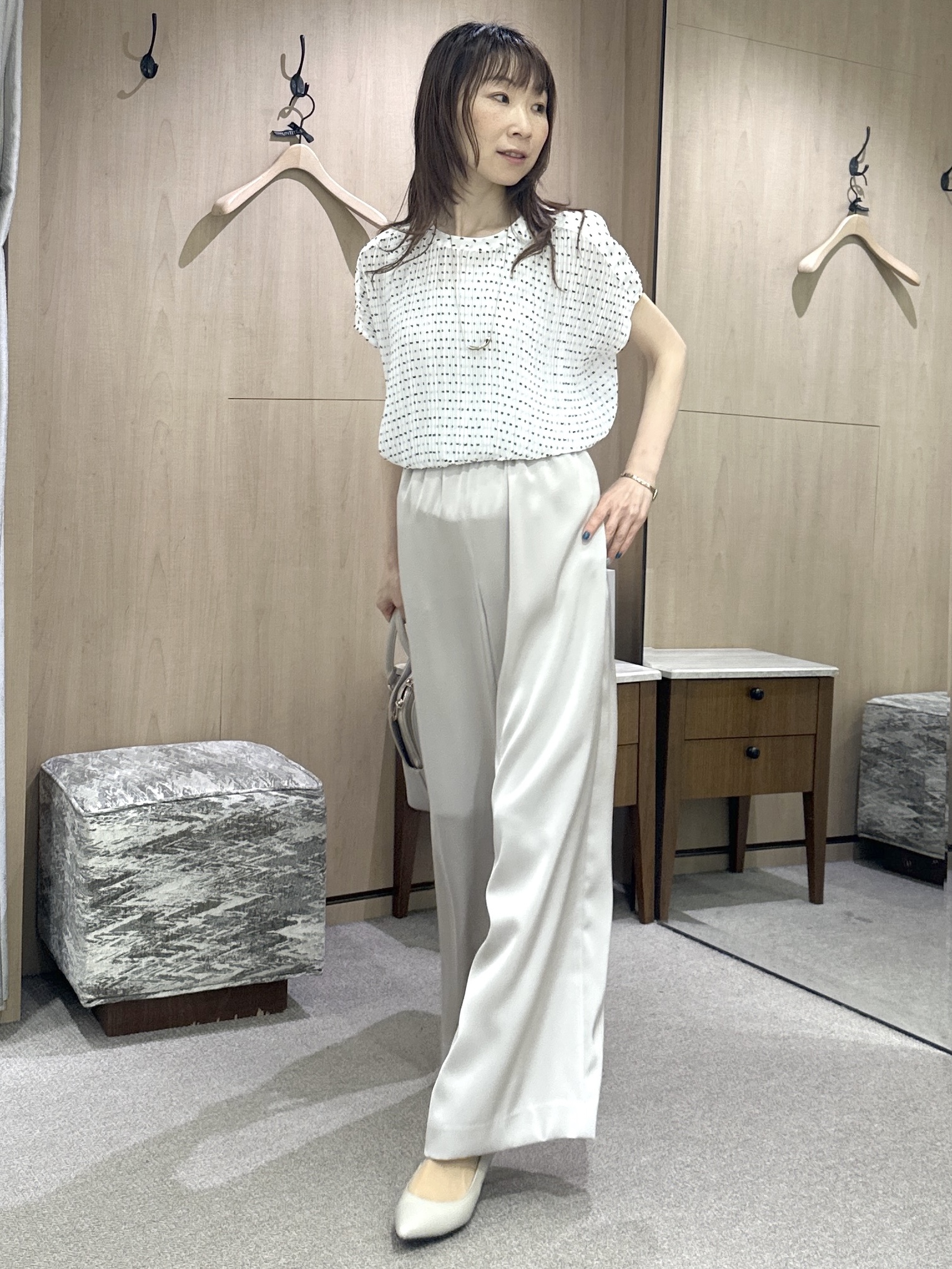 Miwaさんの「UNTITLED｜【7色展開/ゆったり/ショート丈】シアートリコットカーディガン」を使ったコーディネート