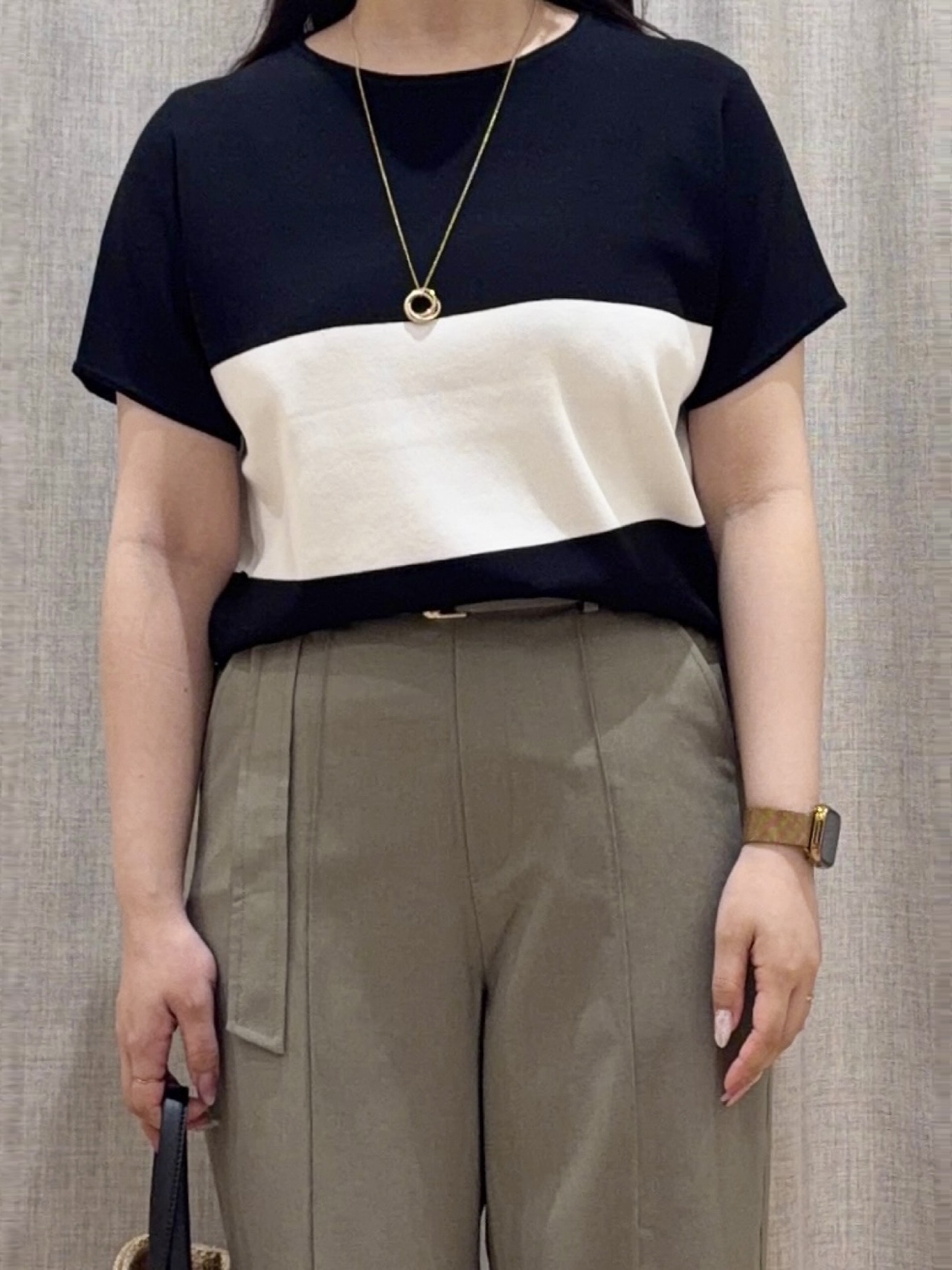 minamiさんの「grove｜【シリーズ累計36万枚！名品ニット】やわらかドライタッチ ドルマンニット」を使ったコーディネート