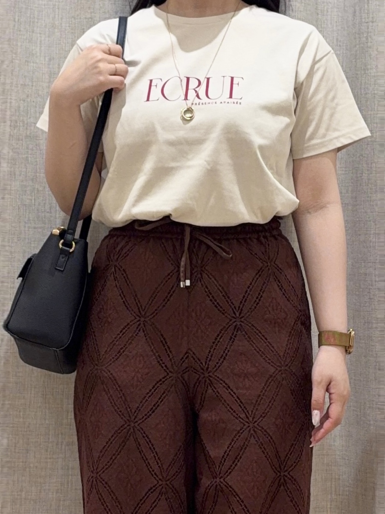 minamiさんの「grove｜【遮熱／吸水速乾／UVカット】ベーシックロゴTシャツ」を使ったコーディネート