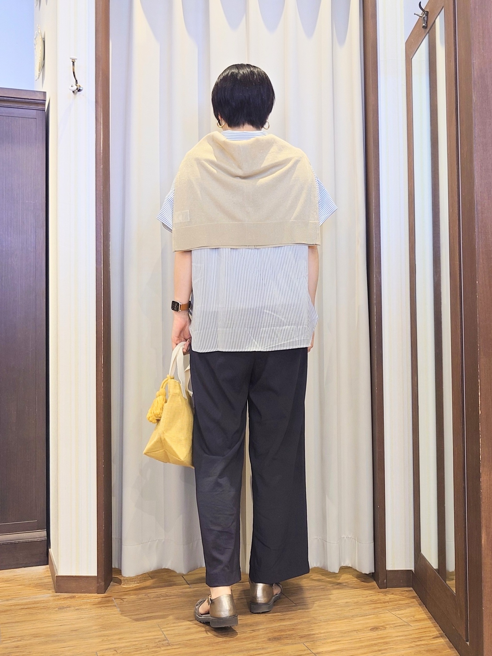 ERIKOさんの「SHOO･LA･RUE｜【通気性〇/洗濯機可/S-LL】シアーラメカーディガン」を使ったコーディネート