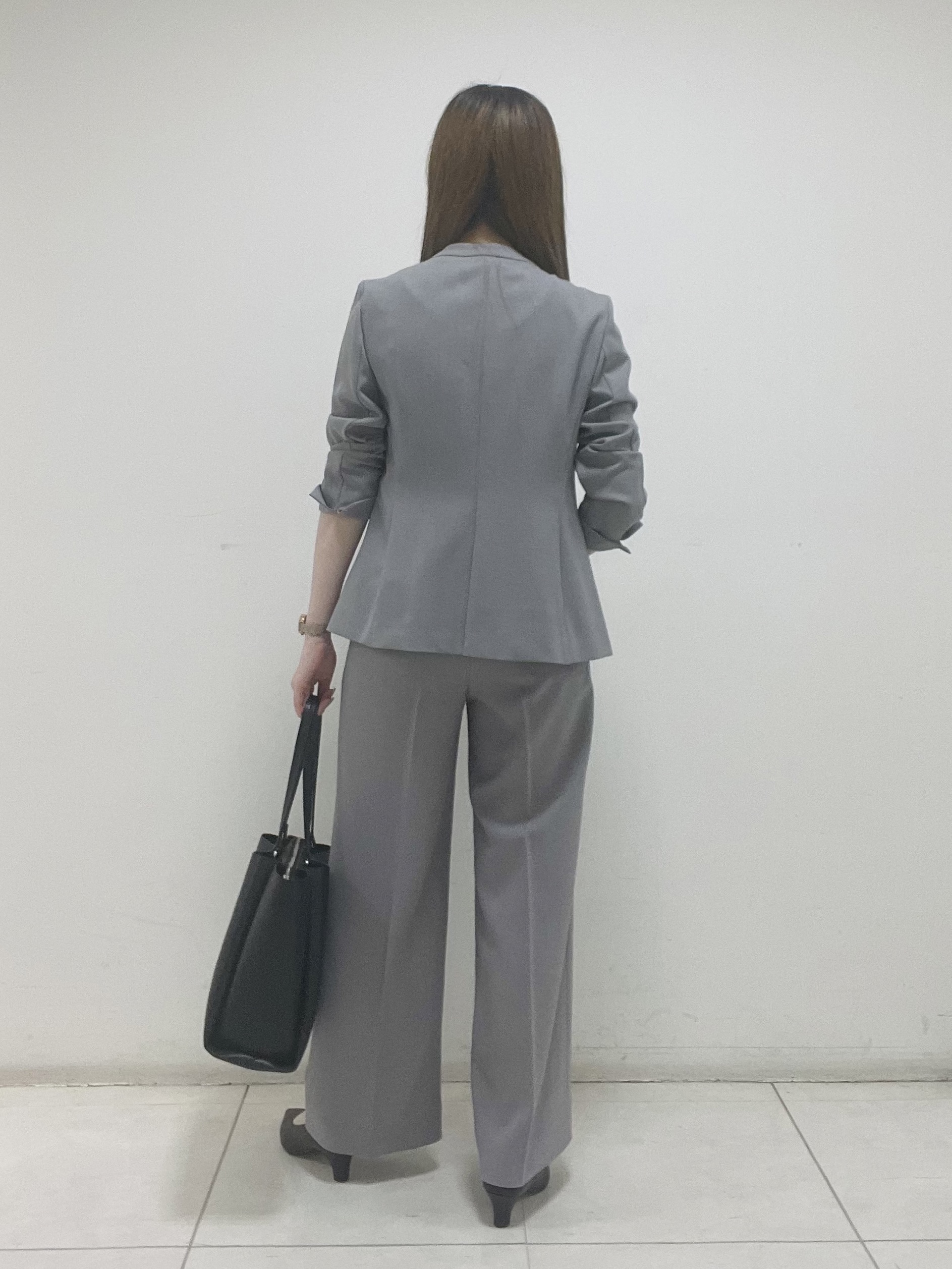 mさんの「INDIVI｜【定番スーツ／UVケア／洗える】ウール調ノーカラージャケット」を使ったコーディネート