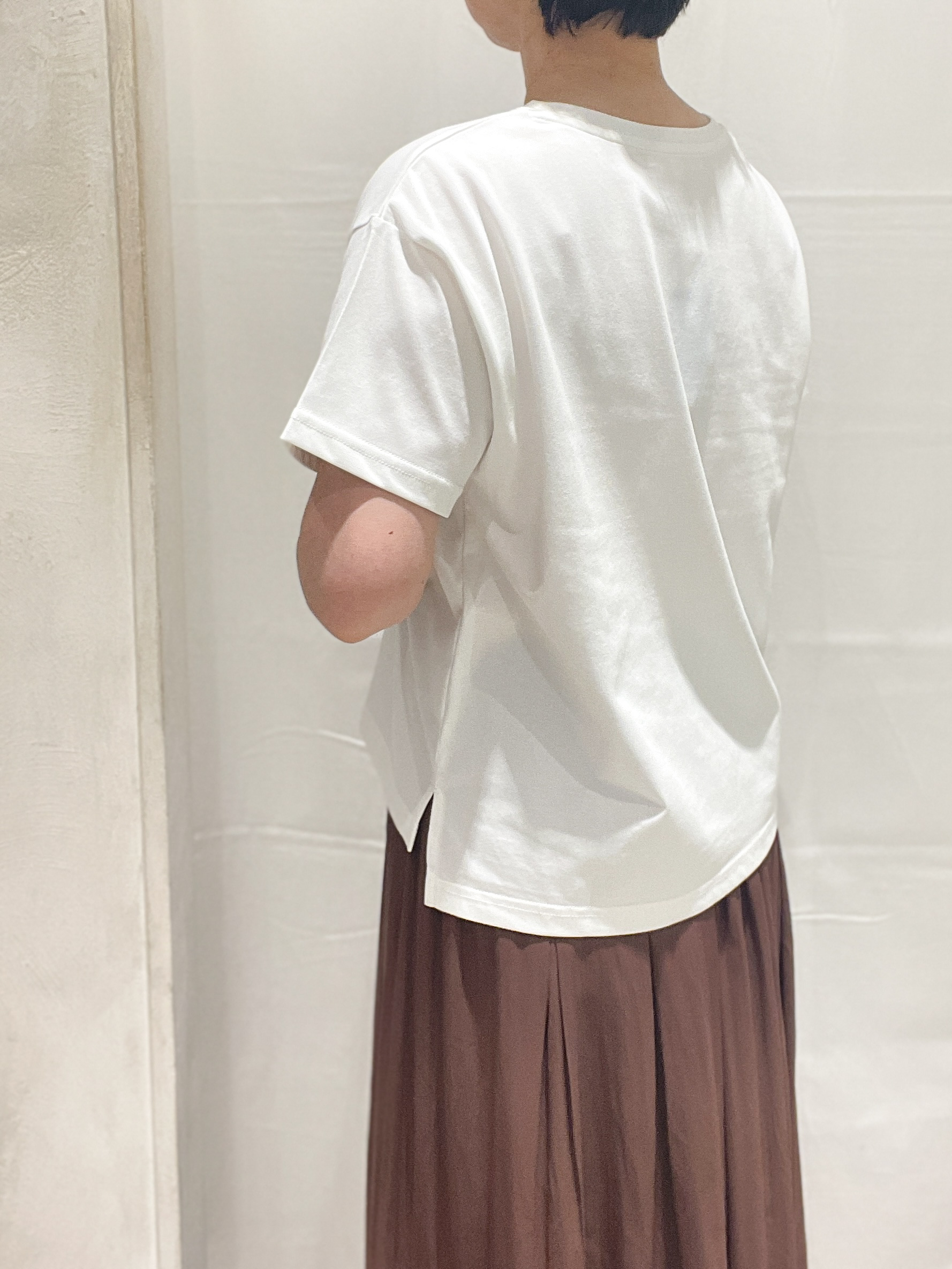 hiroさんの「grove｜【遮熱／吸水速乾／UVカット】ベーシックロゴTシャツ」を使ったコーディネート