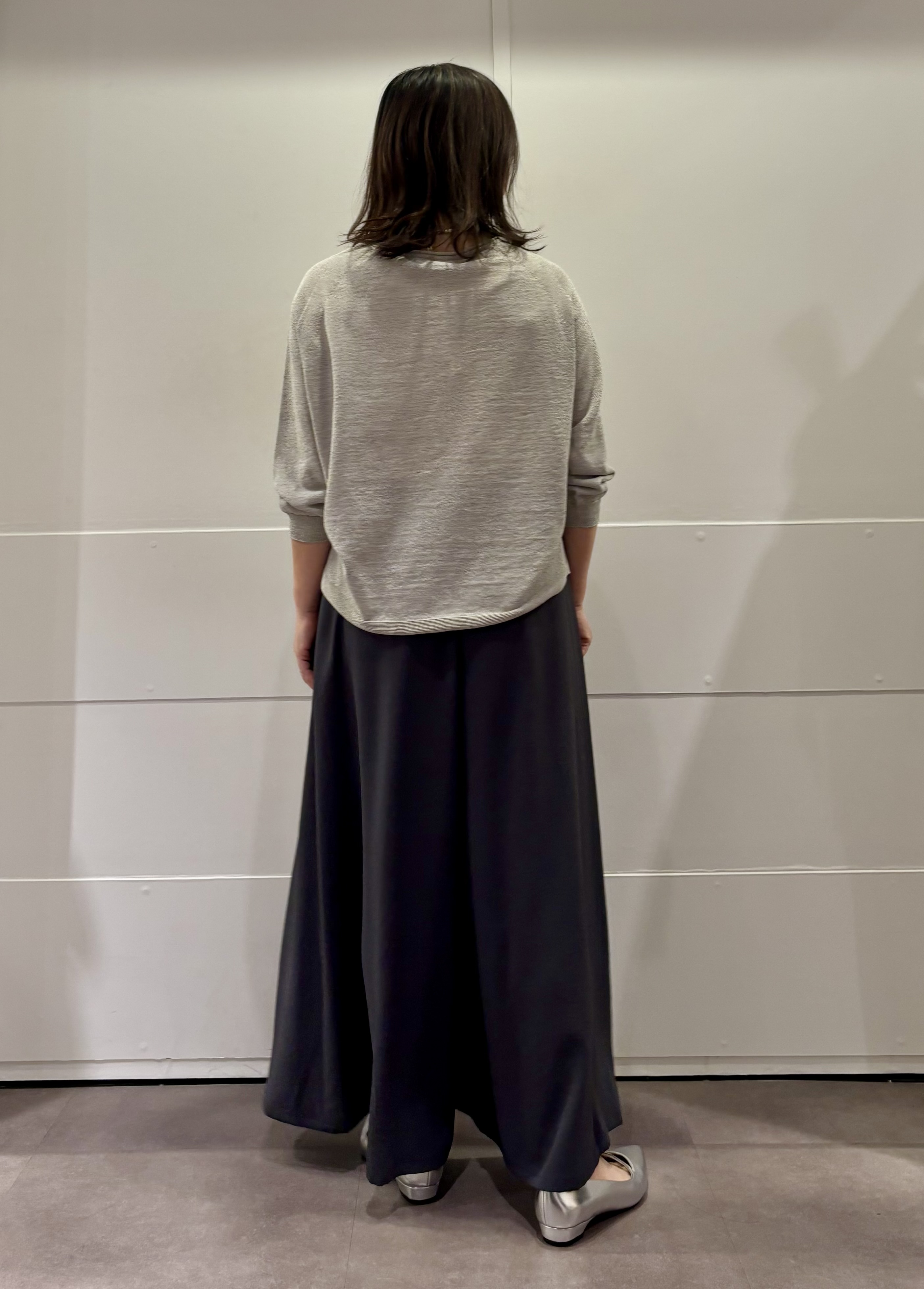 TOKOさんの「UNTITLED｜【ゆったり/リラクシー】リネンボートネックプルオーバー」を使ったコーディネート