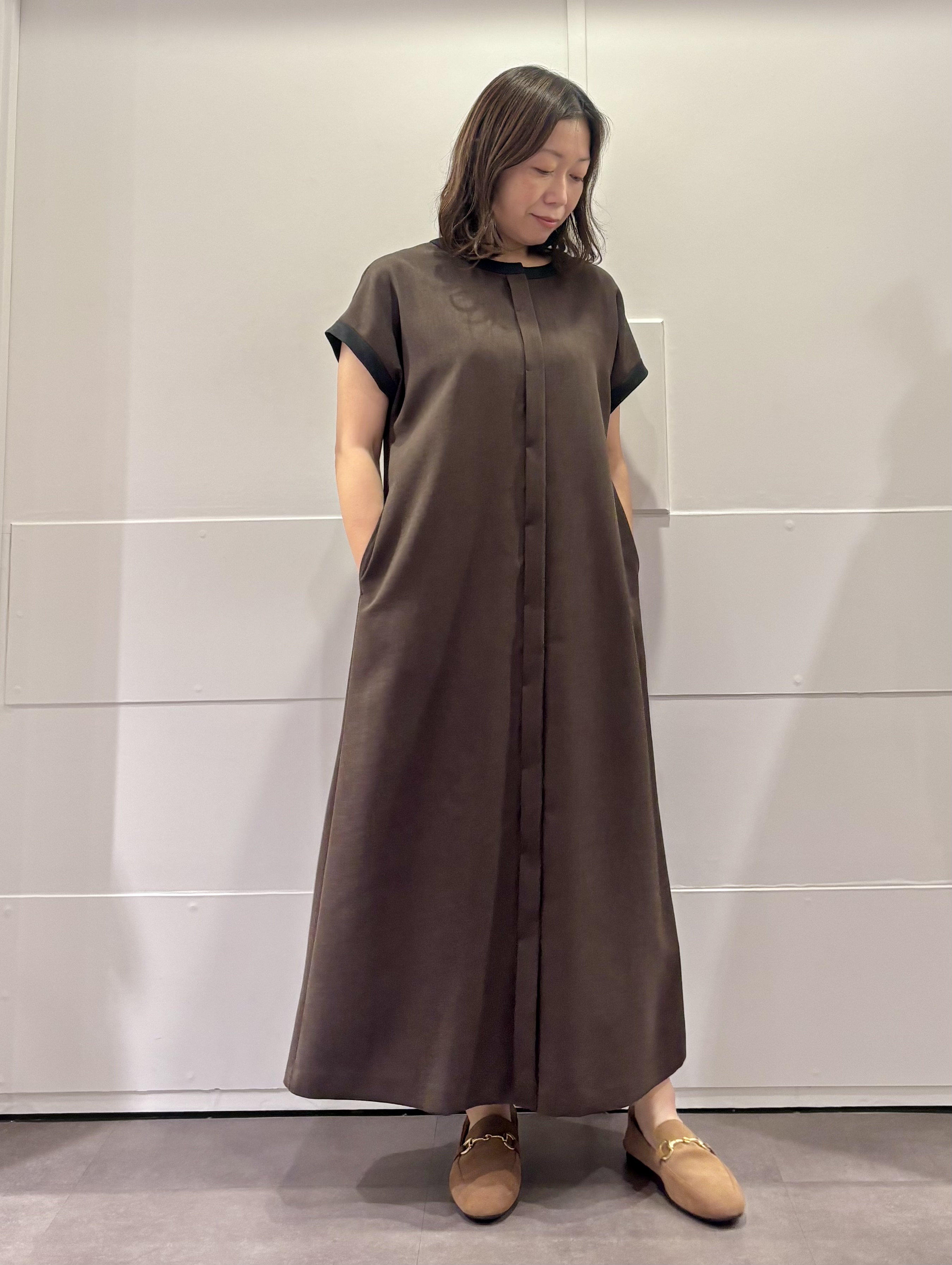 TOKOさんの「UNTITLED｜【接触冷感/UVカット/イージーケア】配色ラインワンピース」を使ったコーディネート