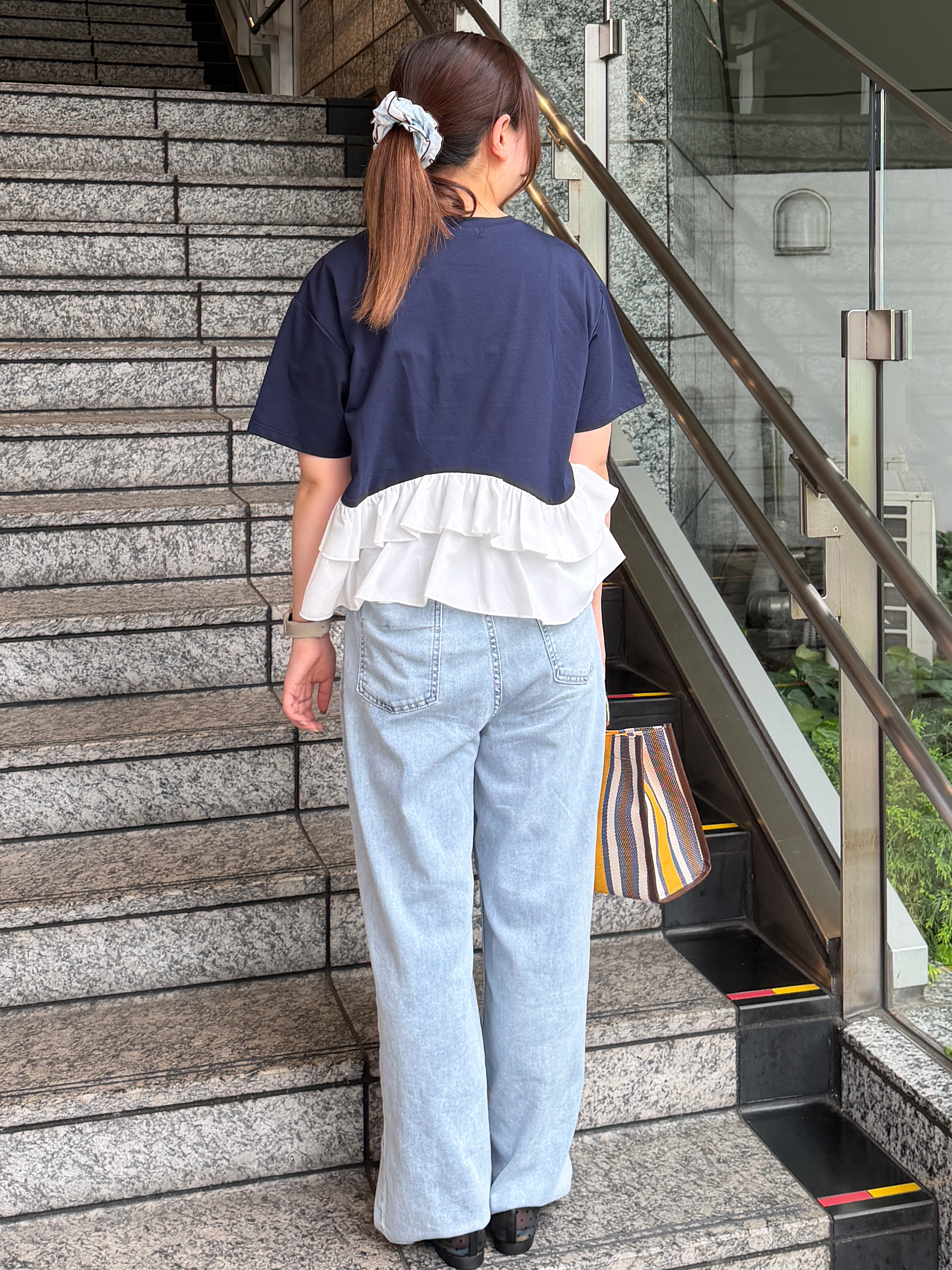 HANNAさんの「OPAQUE.CLIP｜裾フリルドッキングTシャツ【洗濯機OK】」を使ったコーディネート