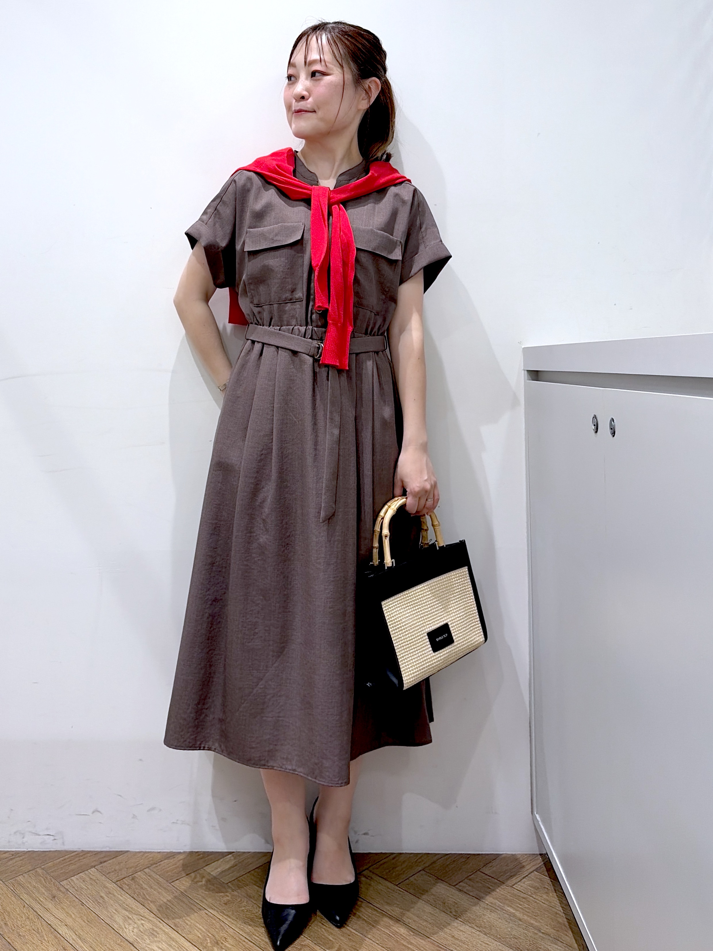 Junさんの「index｜【接触冷感】ビジューボタンカーディガン《抗ピリング／洗濯機OK》」を使ったコーディネート