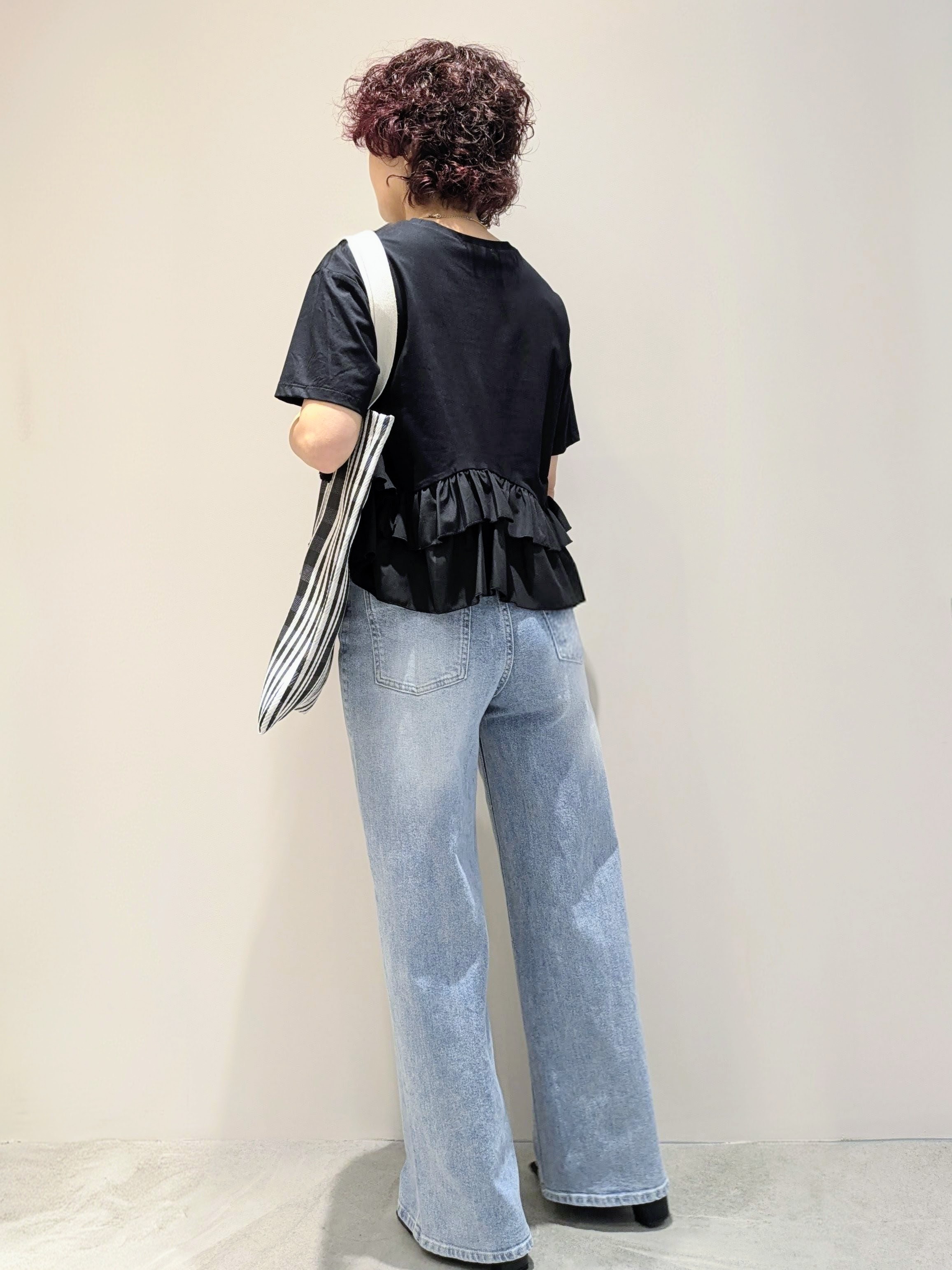 4410さんの「OPAQUE.CLIP｜裾フリルドッキングTシャツ【洗濯機OK】」を使ったコーディネート