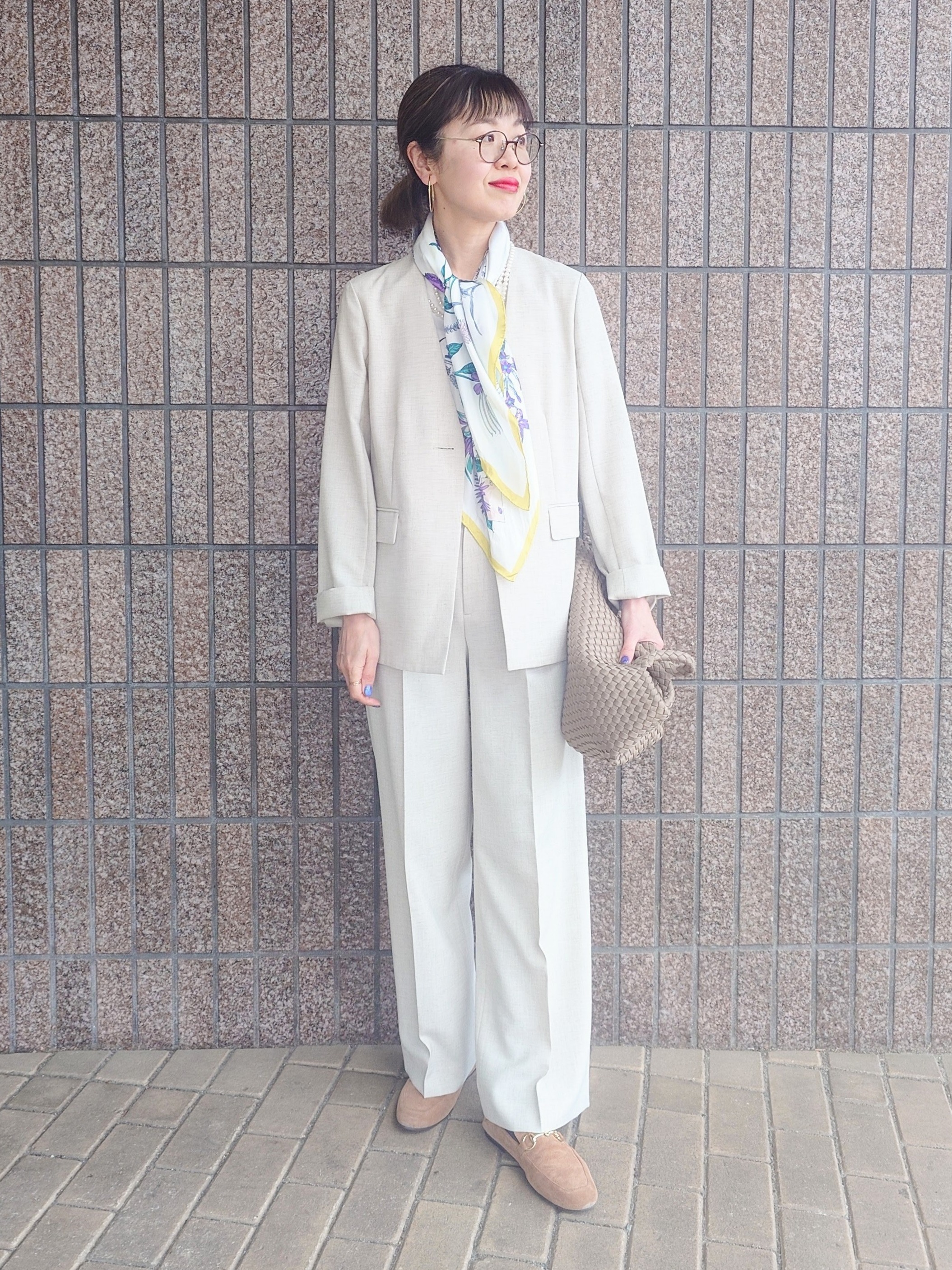 MUTSUKOさんの「UNTITLED｜◆【さらりと快適/セットアップ可/UV/接触冷感】スラブカラーレスジャケット」を使ったコーディネート
