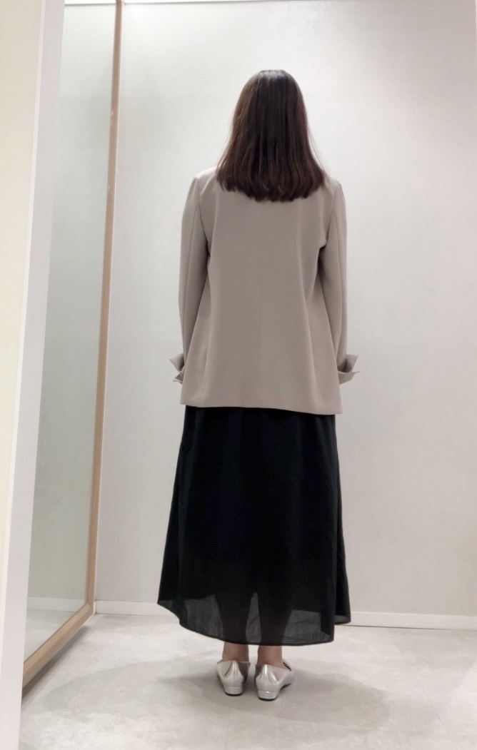 yukiさんの「UNTITLED｜【新色追加/セットアップ可】エアリー ダブルブレストジャケット」を使ったコーディネート