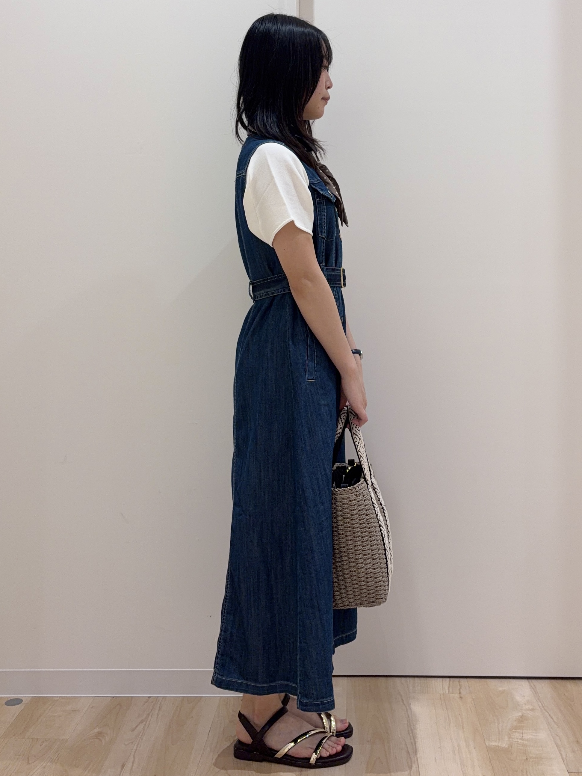 ayaneさんの「grove｜【シリーズ累計36万枚！名品ニット】やわらかドライタッチ ドルマンニット」を使ったコーディネート